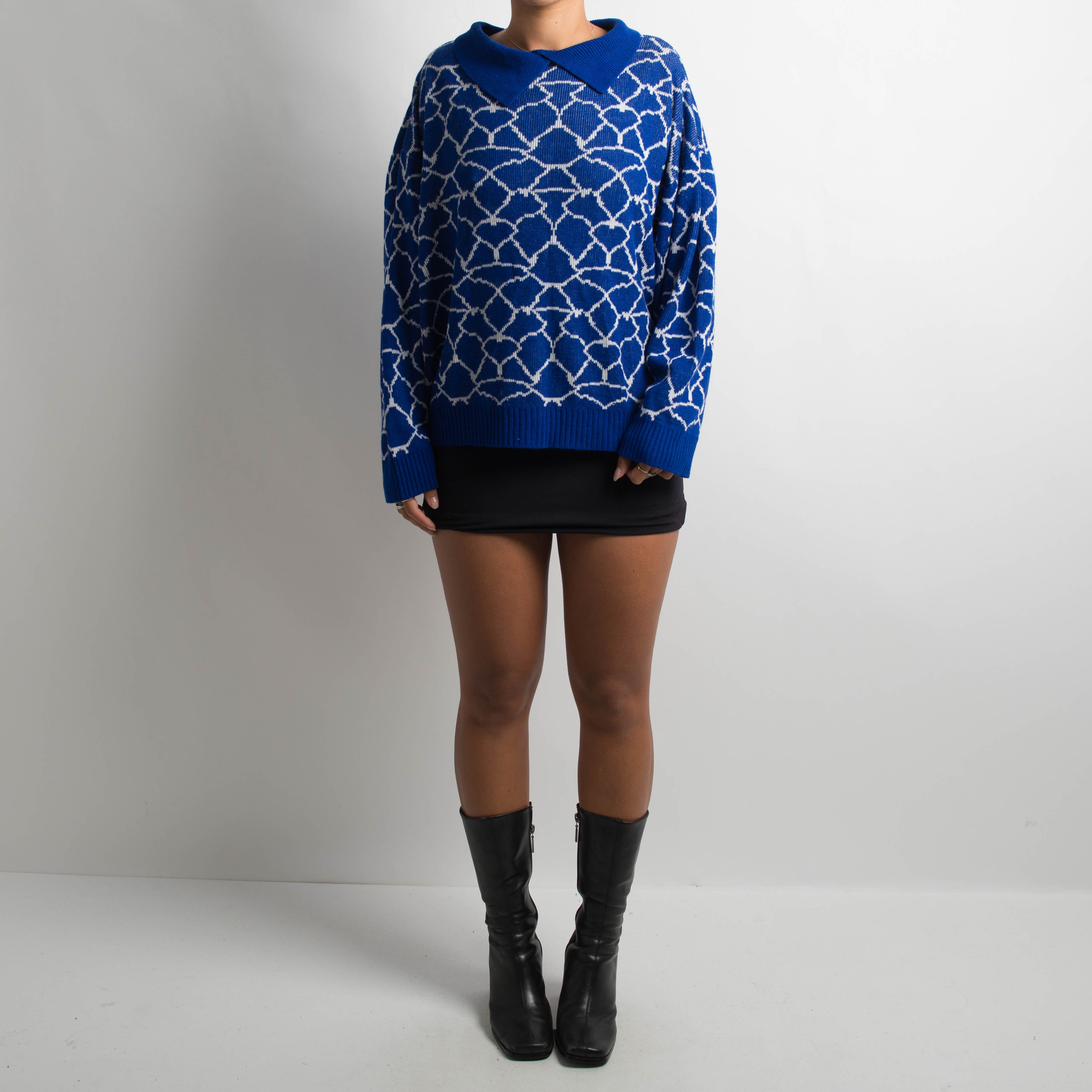 BLUE PATTERNED KNIT SWEATER