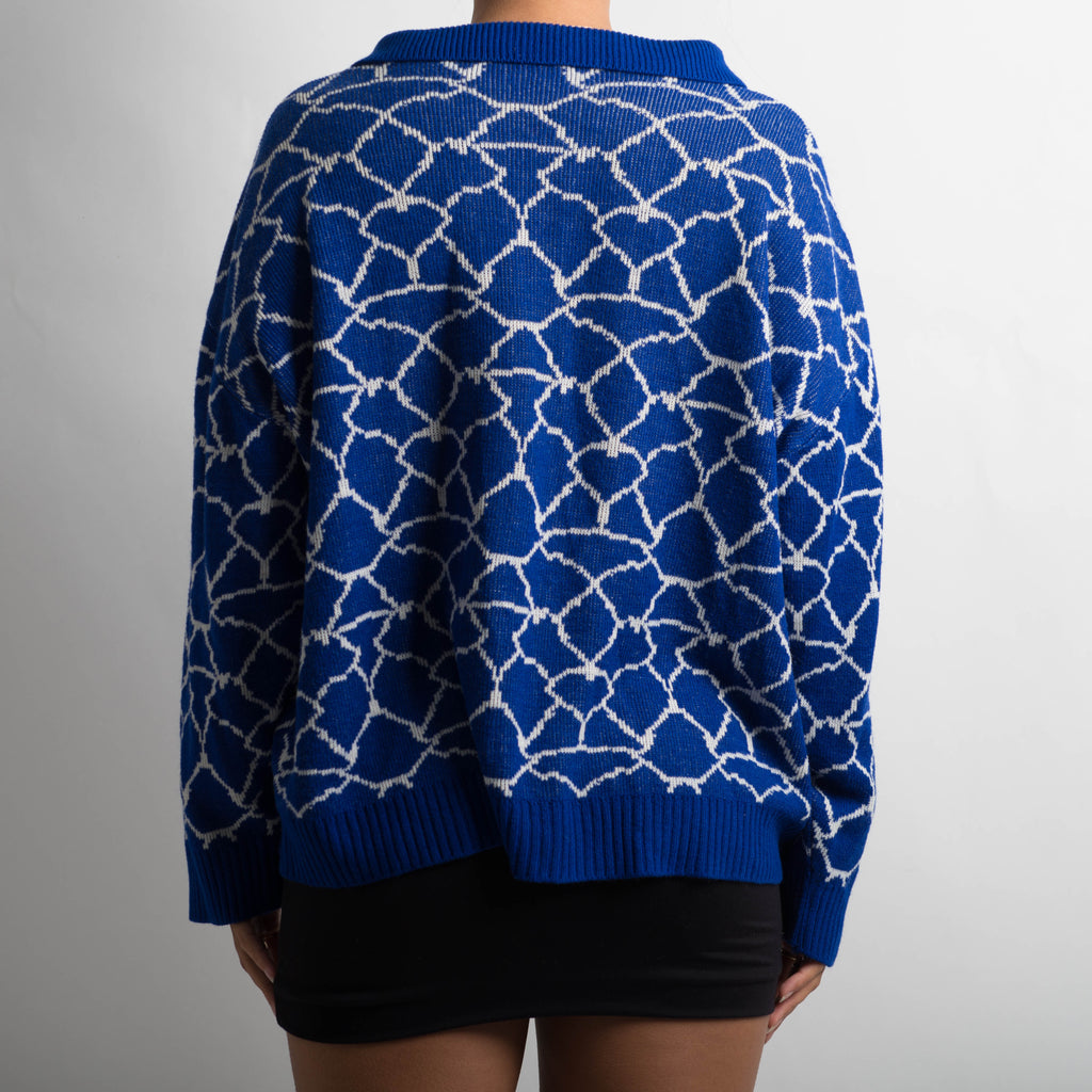 BLUE PATTERNED KNIT SWEATER