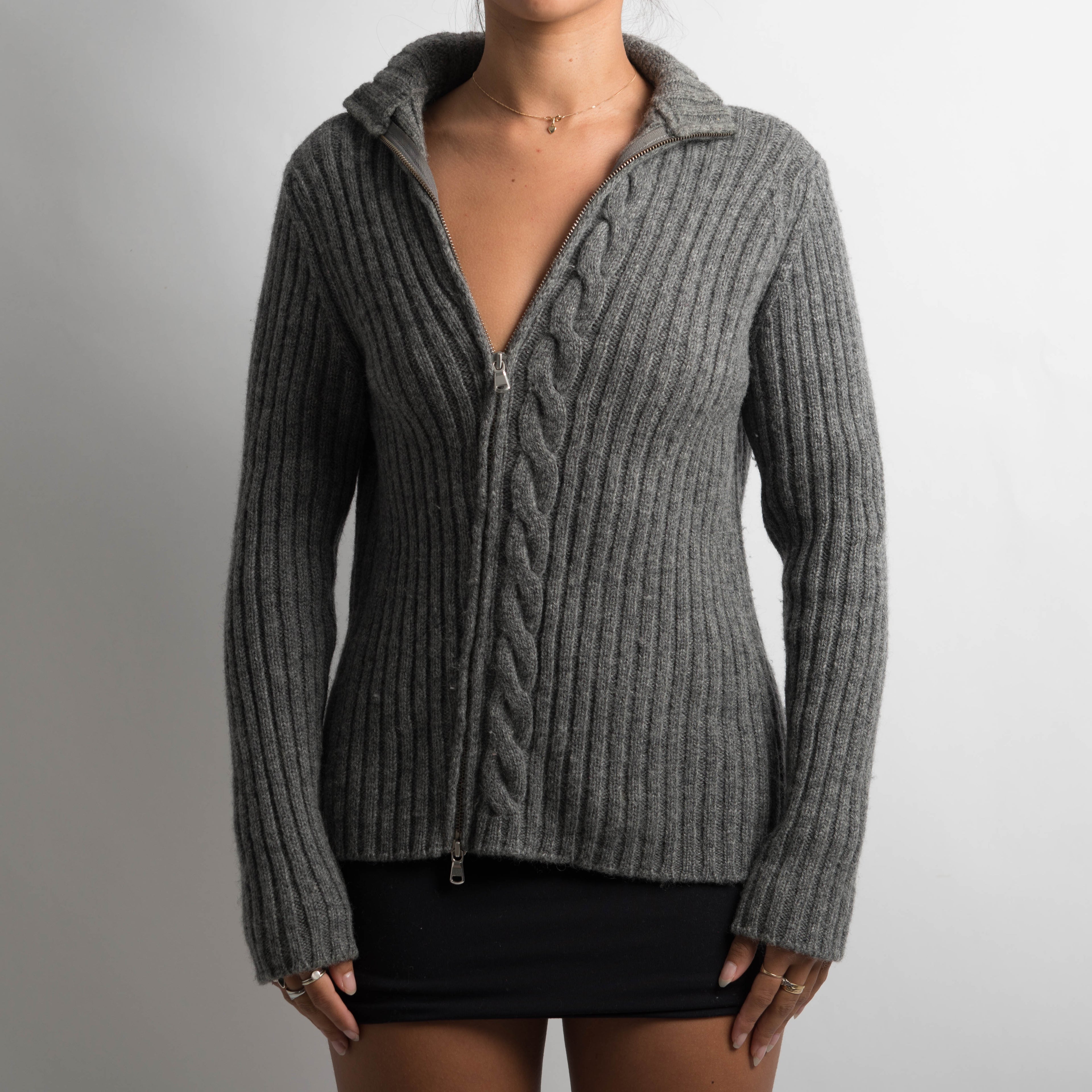 GREY WOOL ZIP CARDIGAN