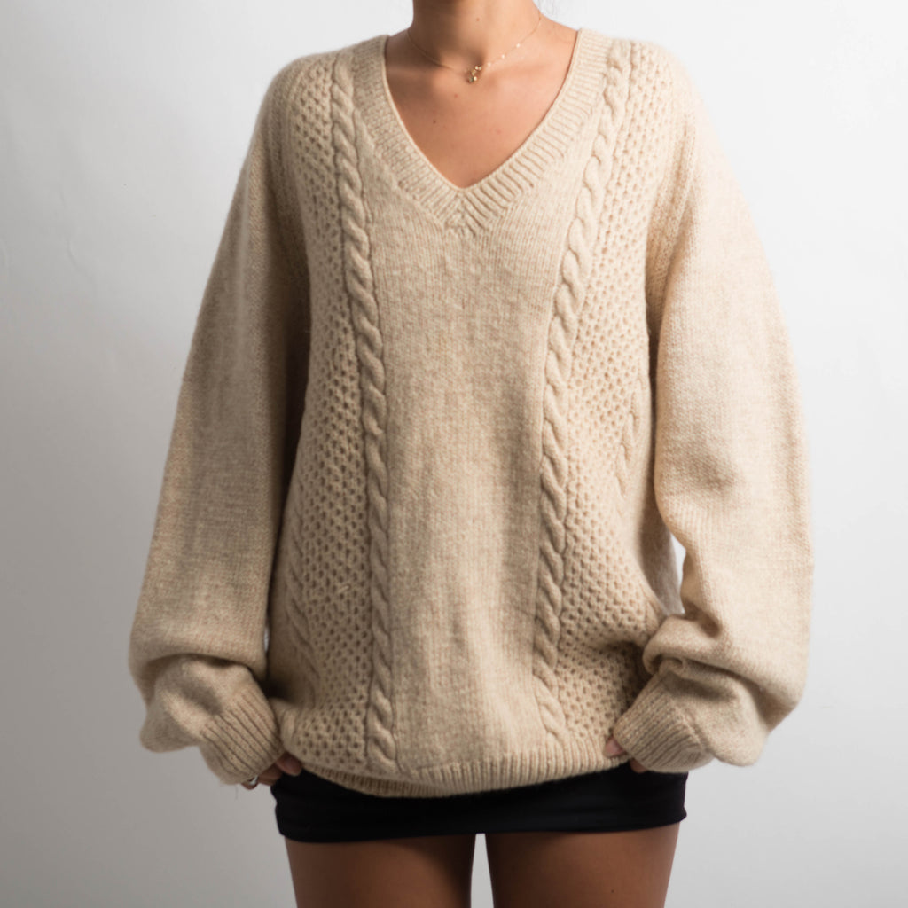 CREAM CABLE KNIT SWEATER