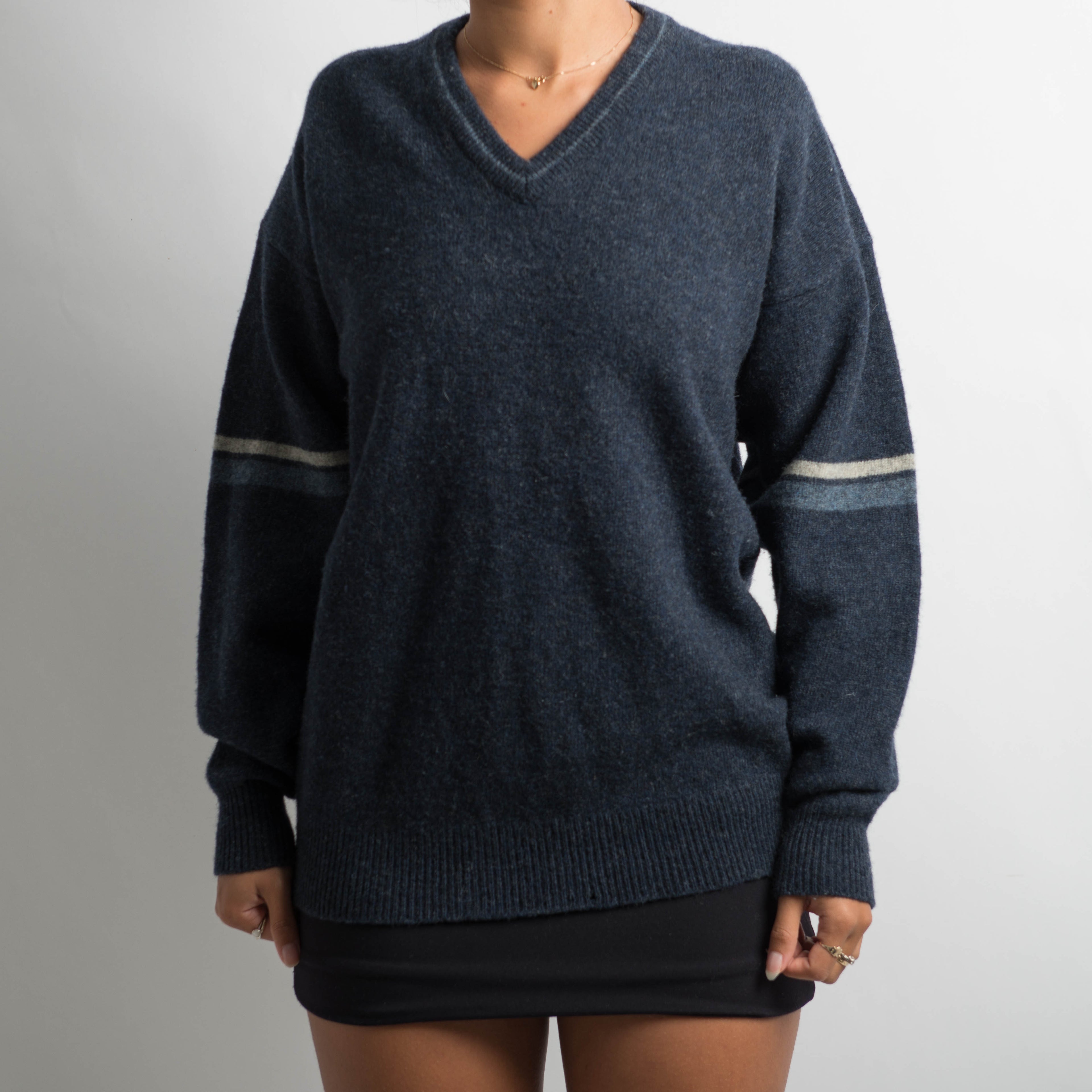 SKATER STYLE KNIT SWEATER