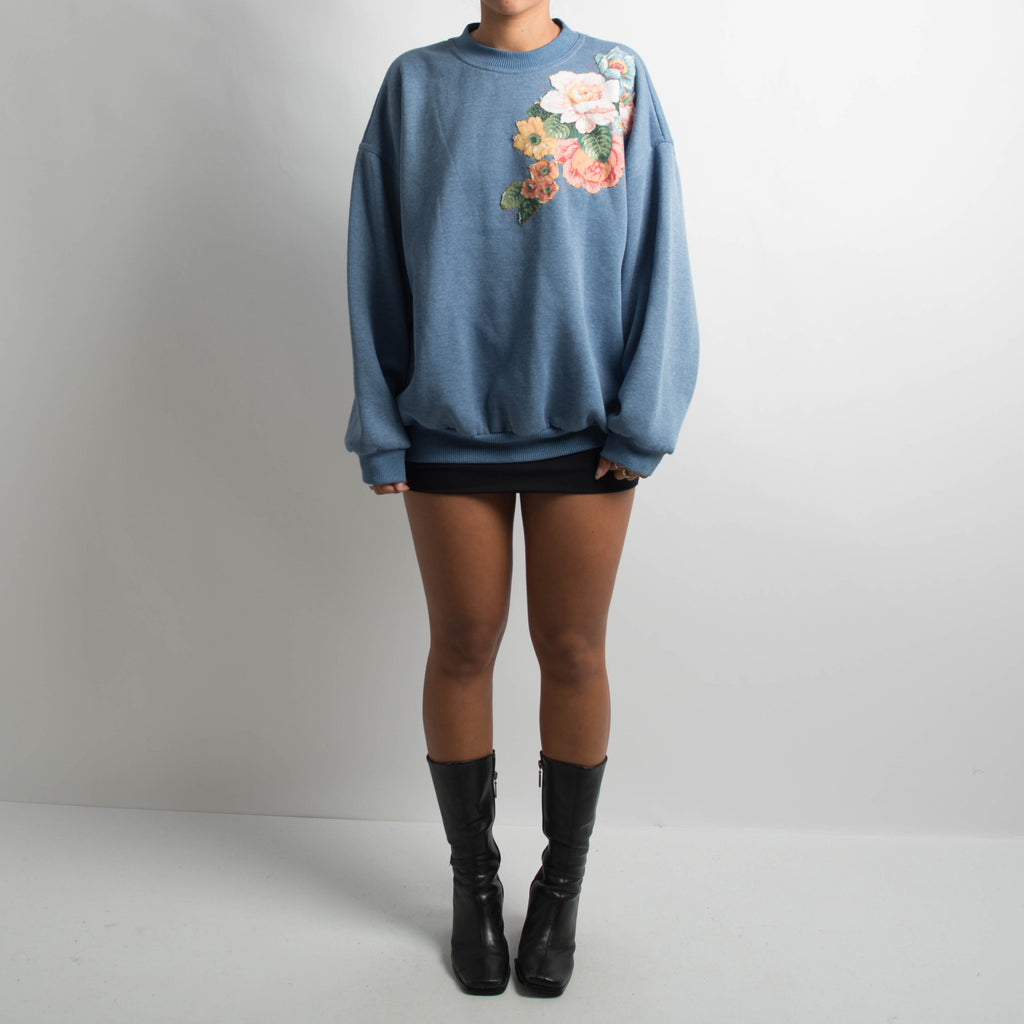 BLUE FLORAL CREWNECK SWEATER