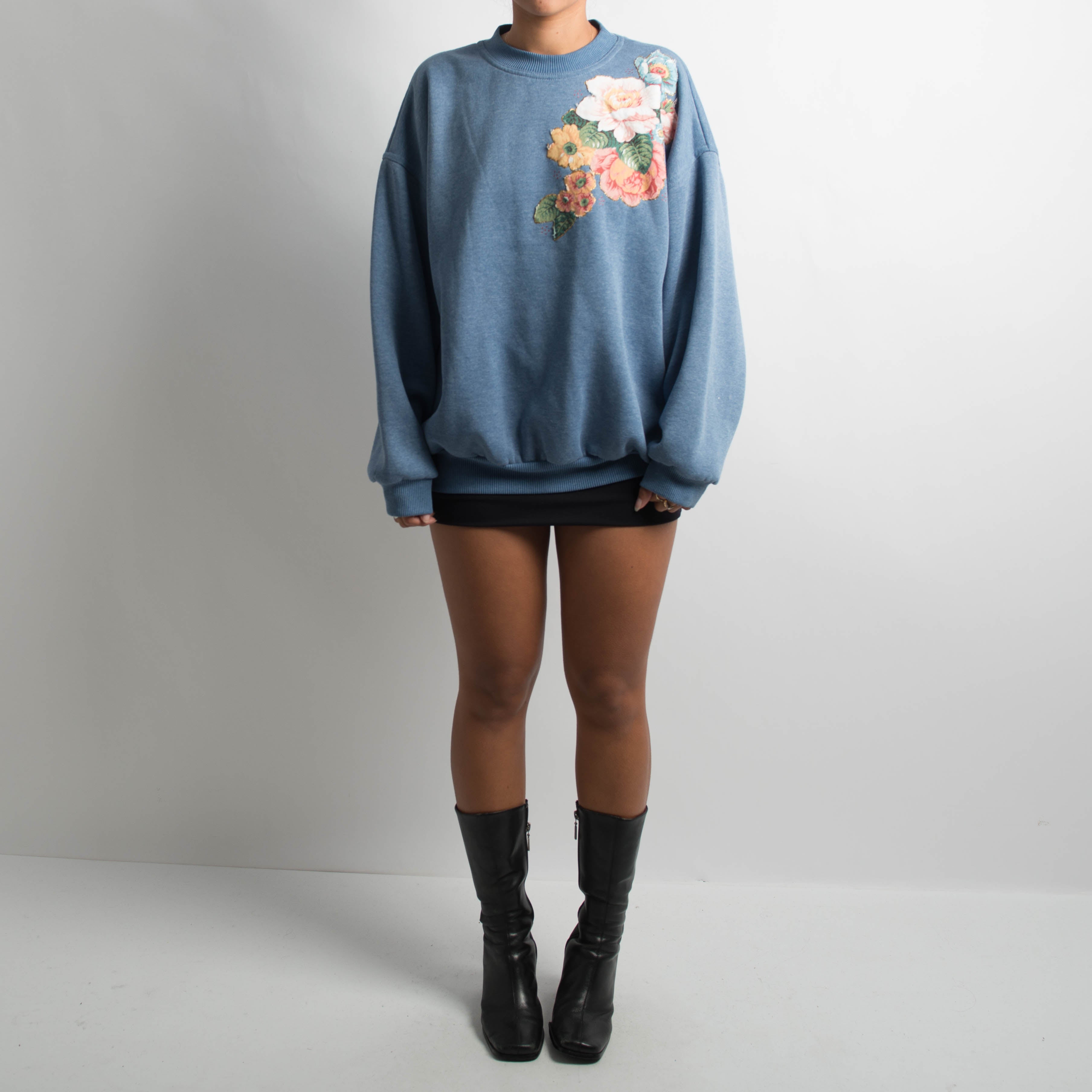 BLUE FLORAL CREWNECK SWEATER