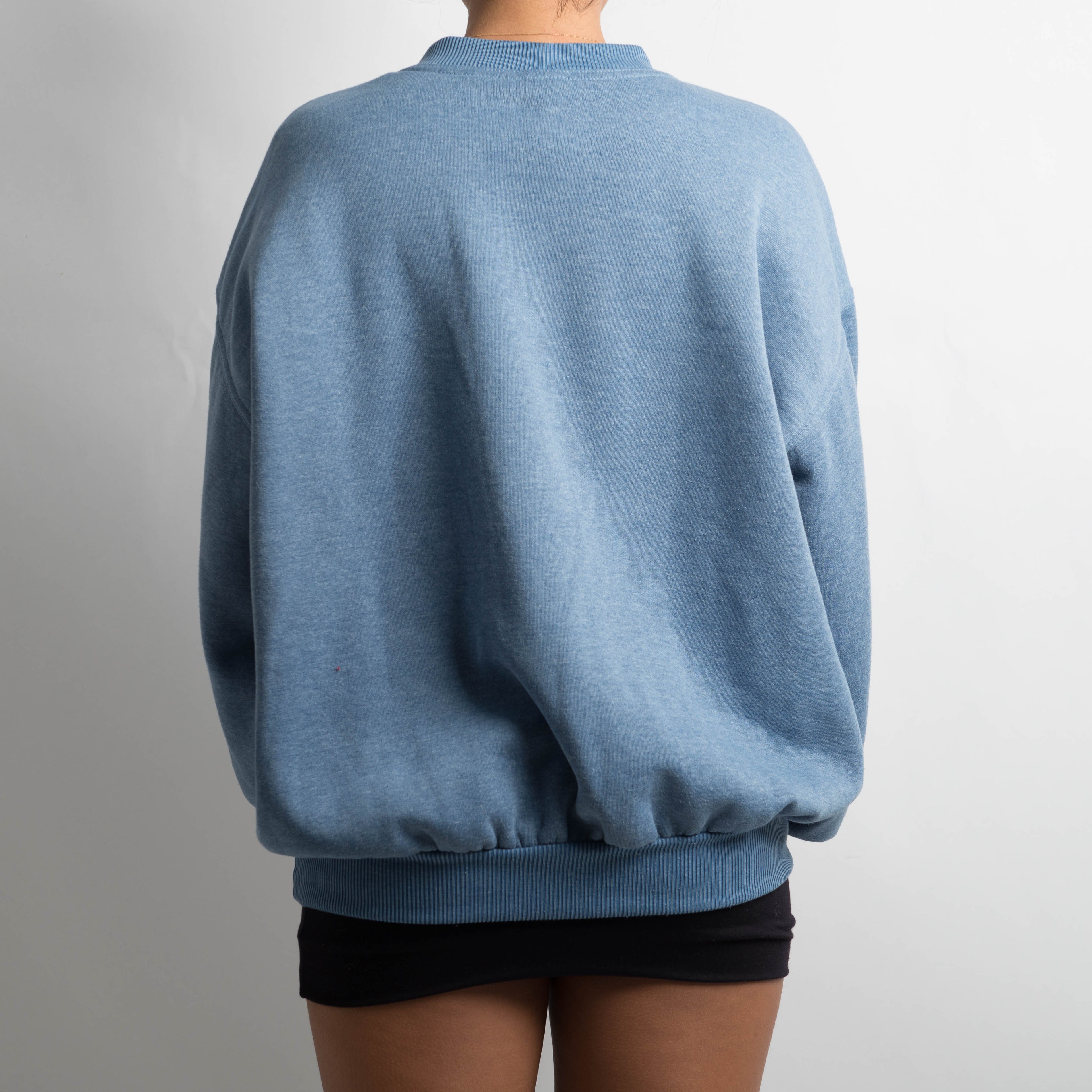 BLUE FLORAL CREWNECK SWEATER