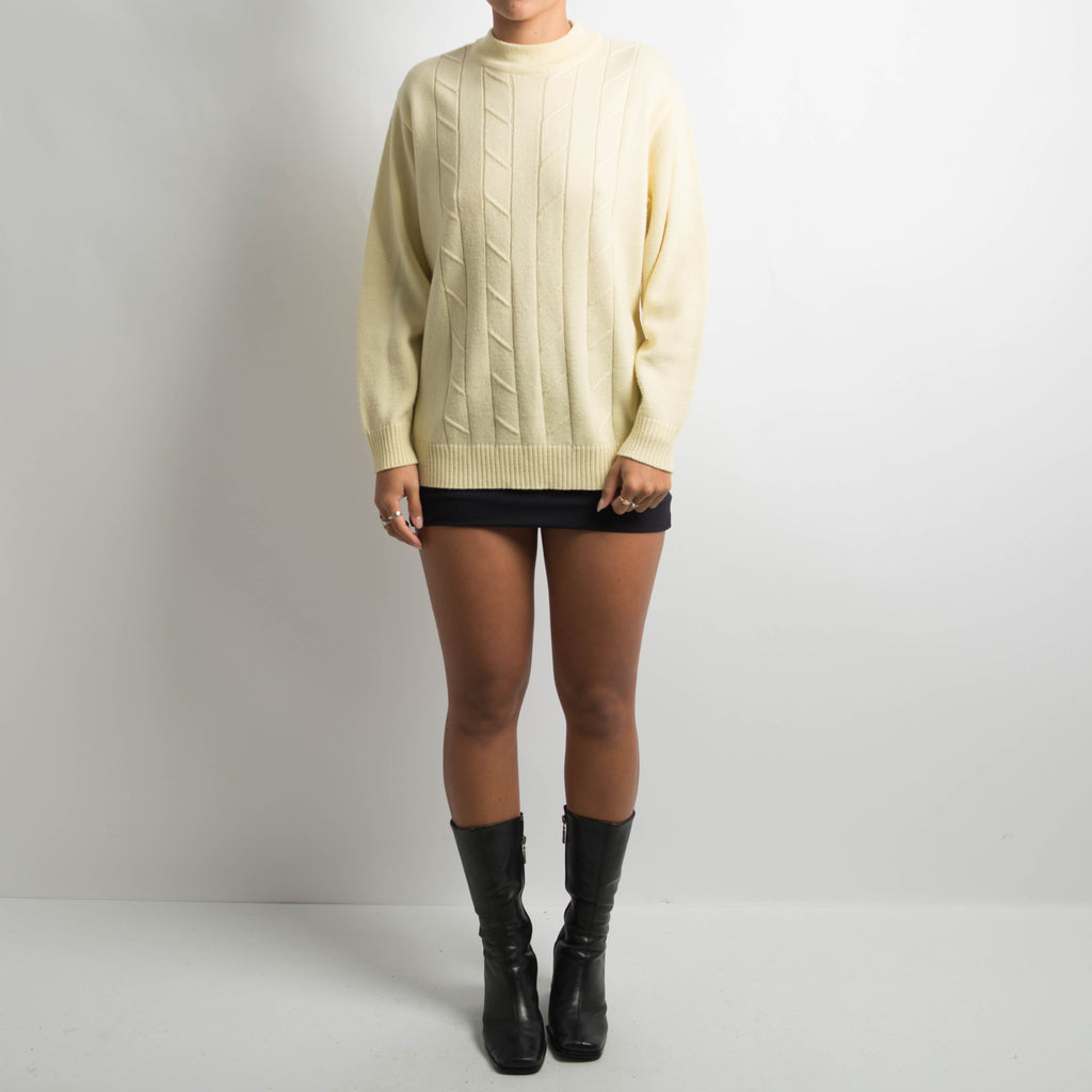 TEXTURED YELLOW KNIT SWEATER