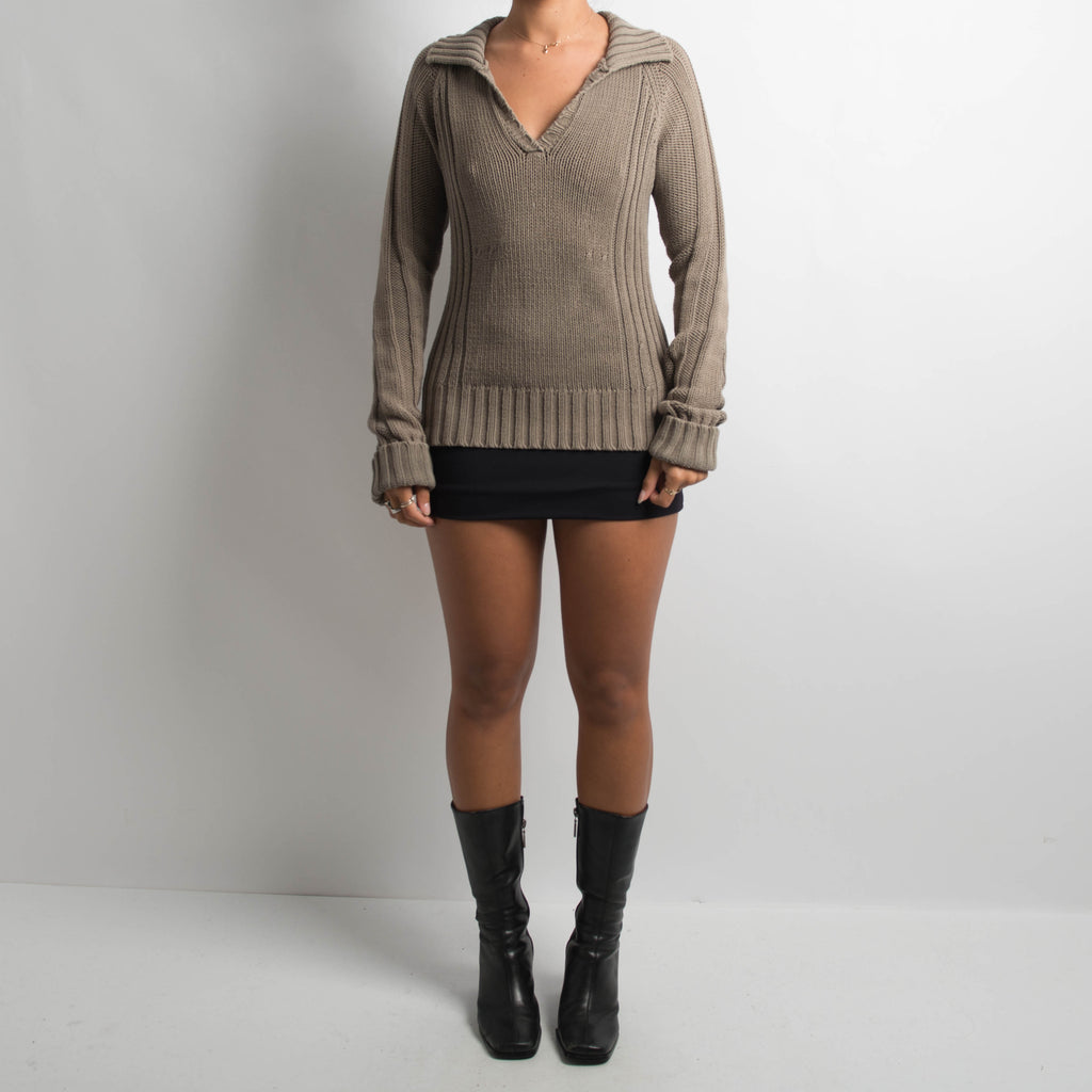 KHAKI COLLARED KNIT SWEATER