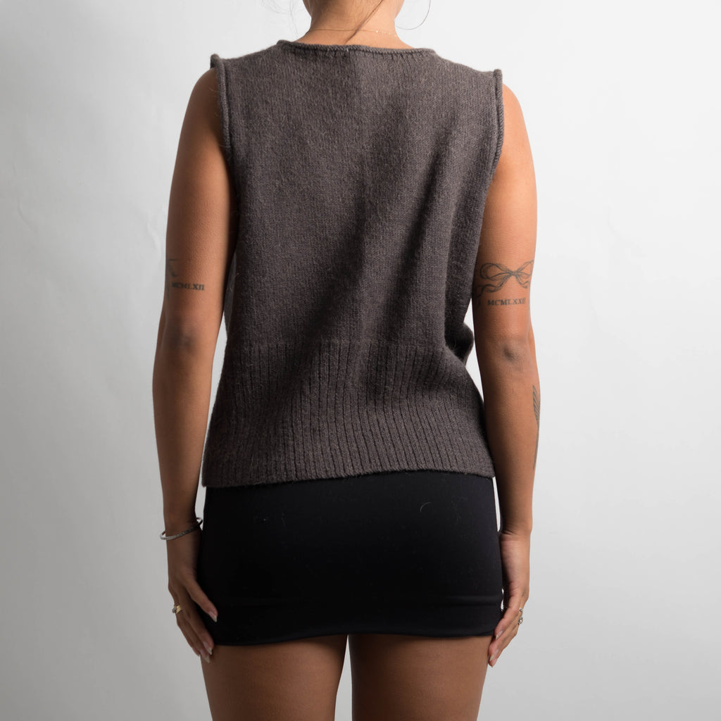 GREY KNIT VEST