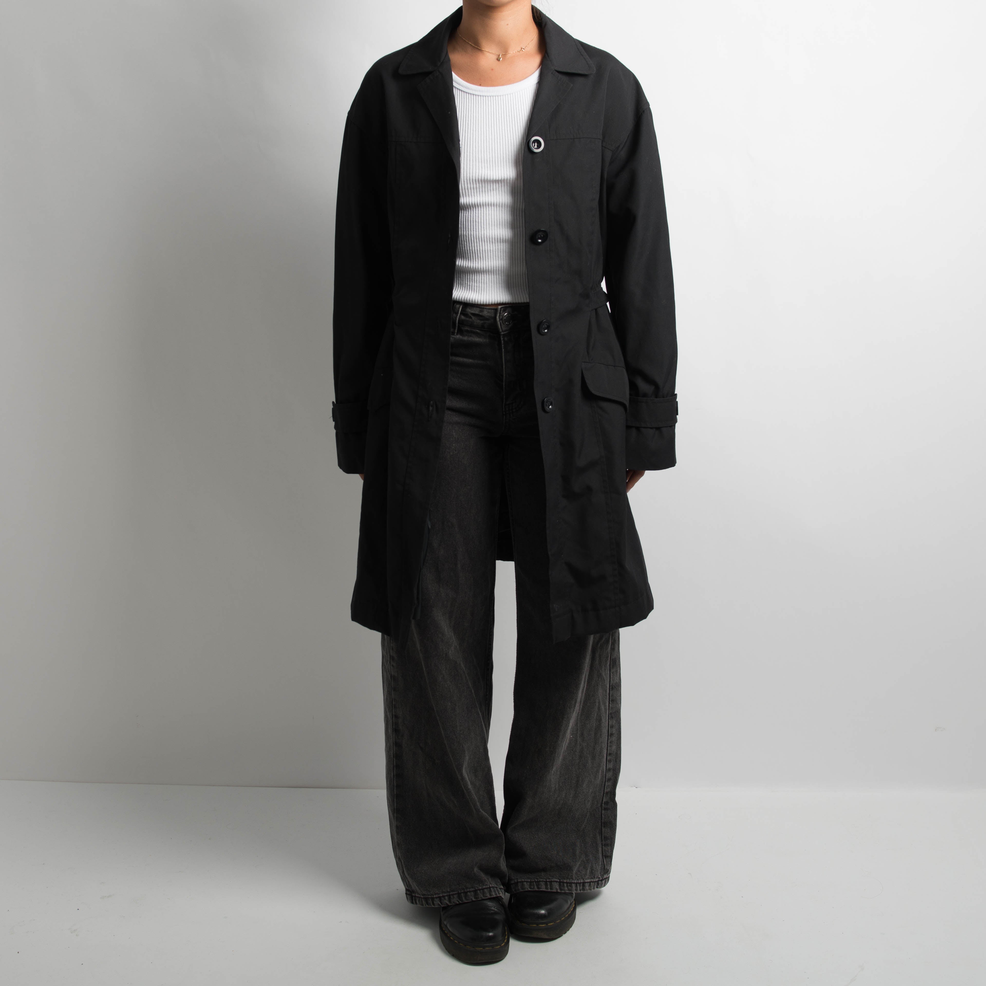 BLACK LIGHTWEIGHT COAT