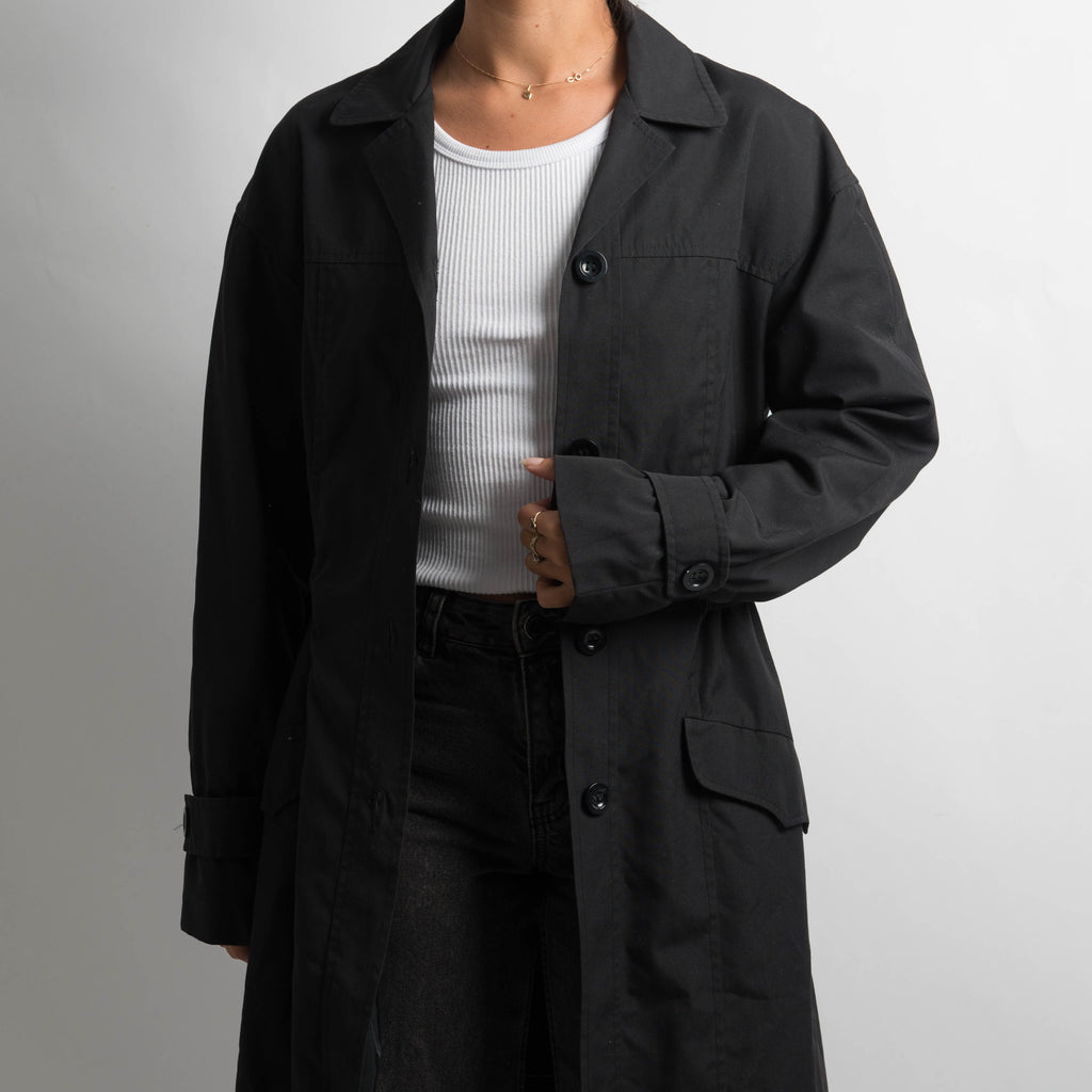 BLACK LIGHTWEIGHT COAT