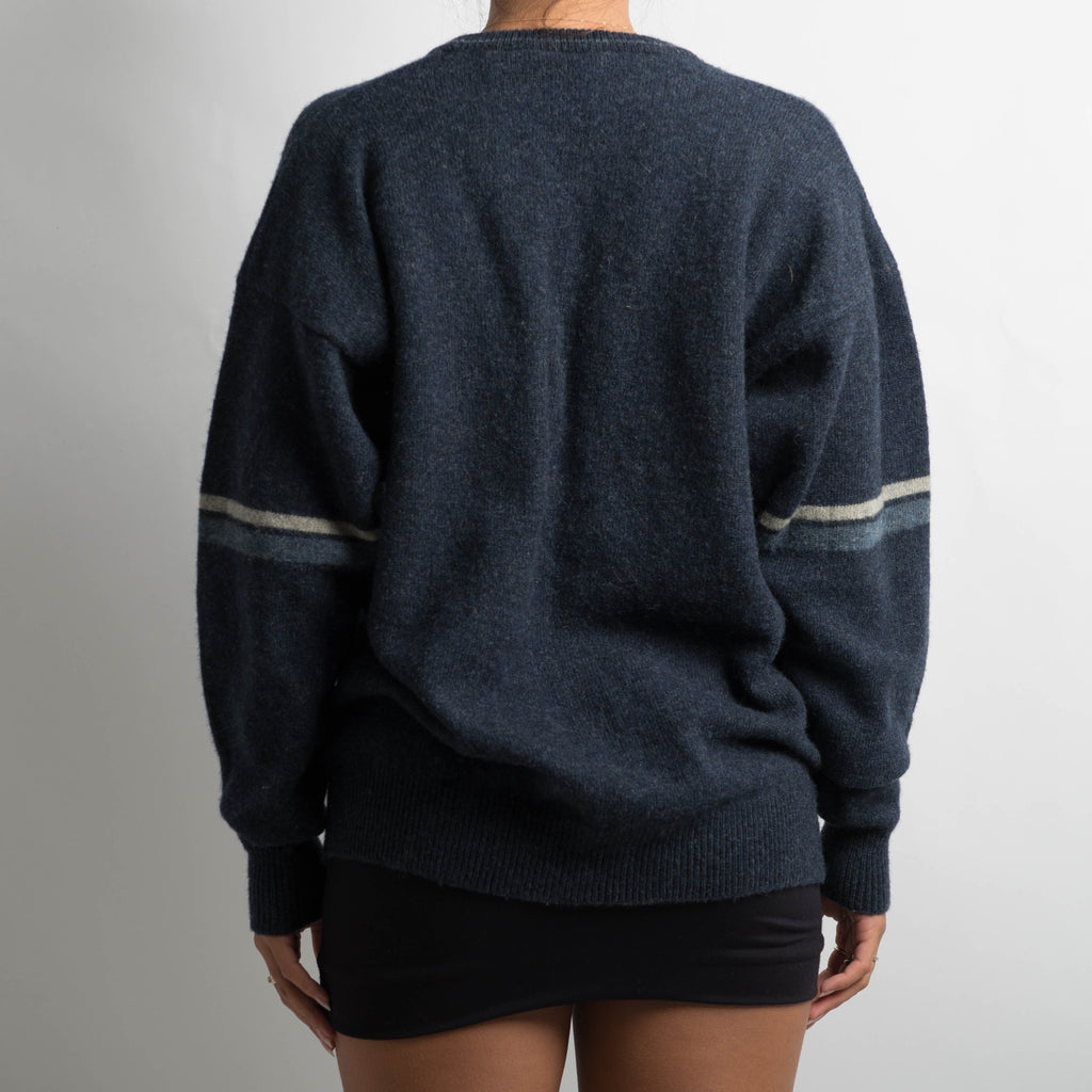 SKATER STYLE KNIT SWEATER