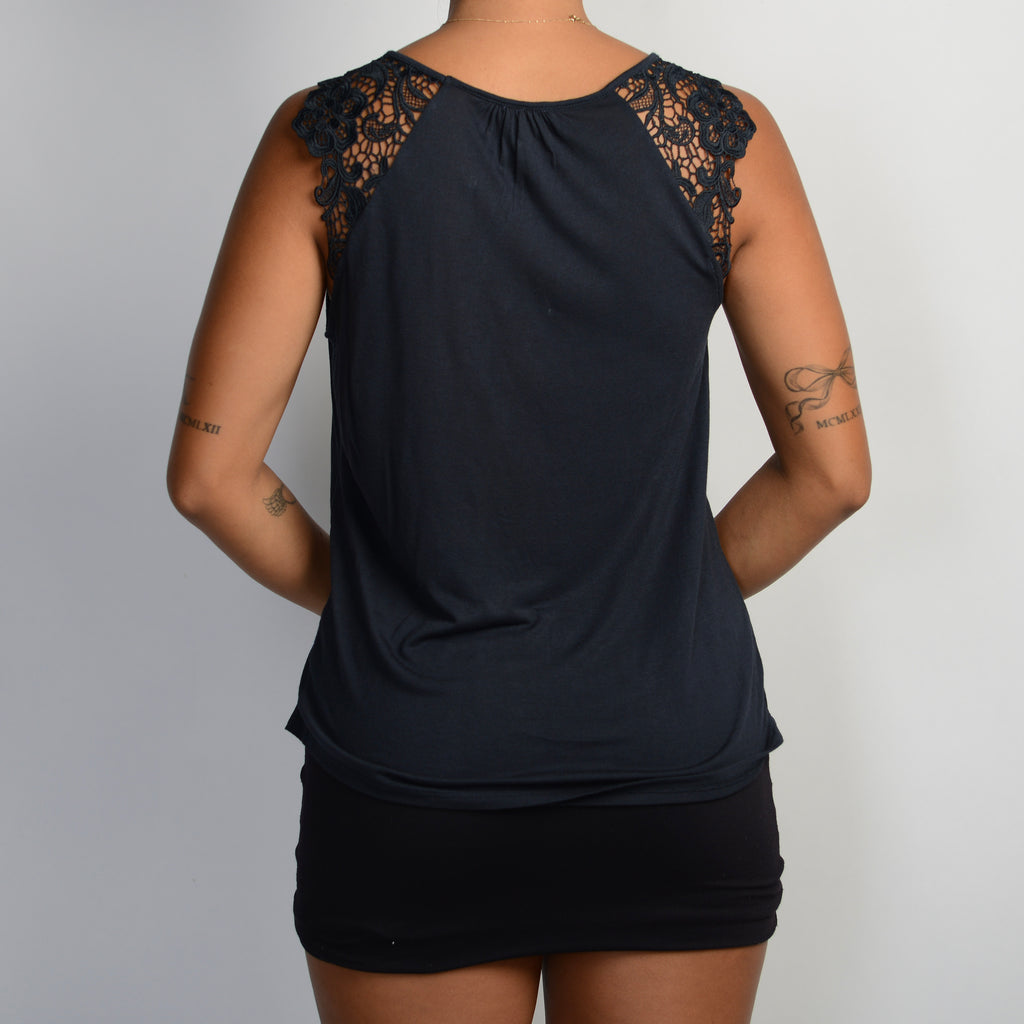 DARK NAVY SLEEVELESS TOP