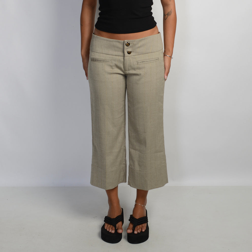 HERRINGBONE CAPRI PANTS