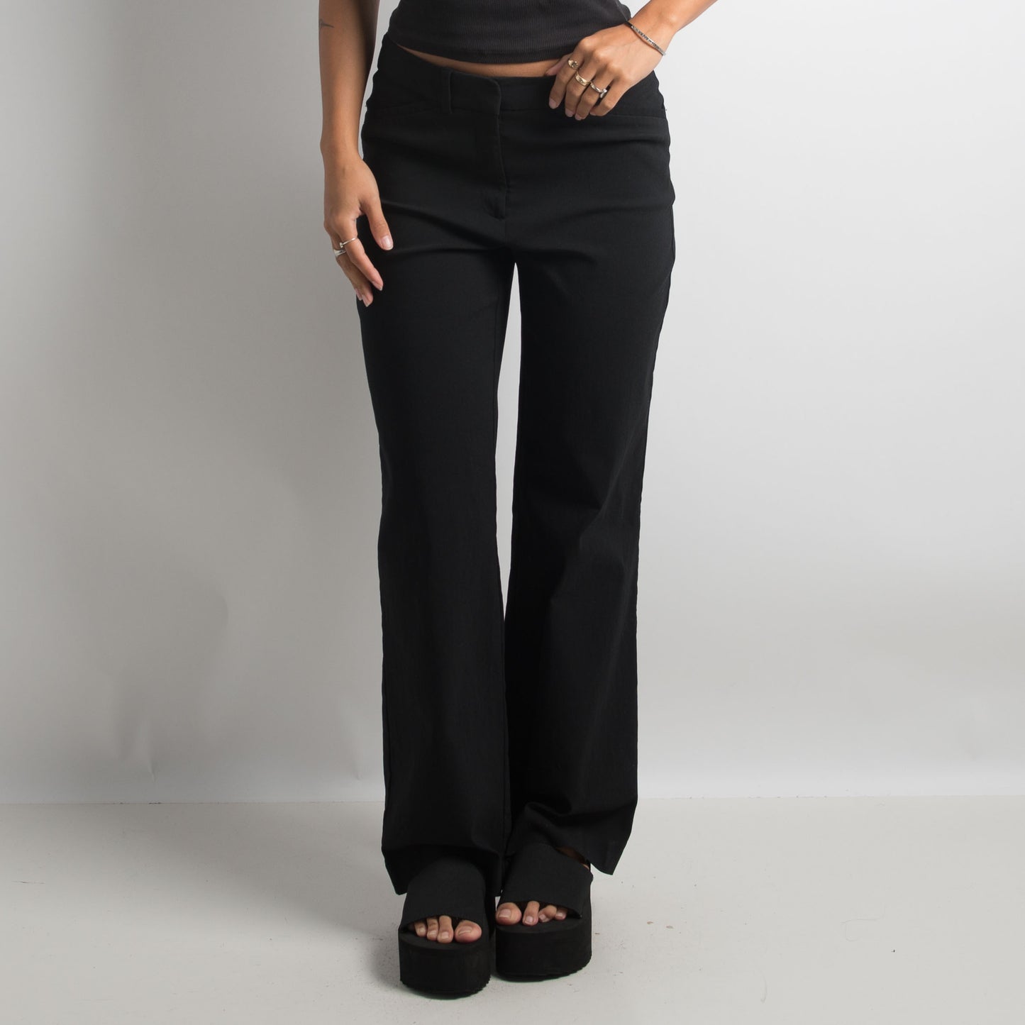 PANTALON NOIR CLASSIQUE