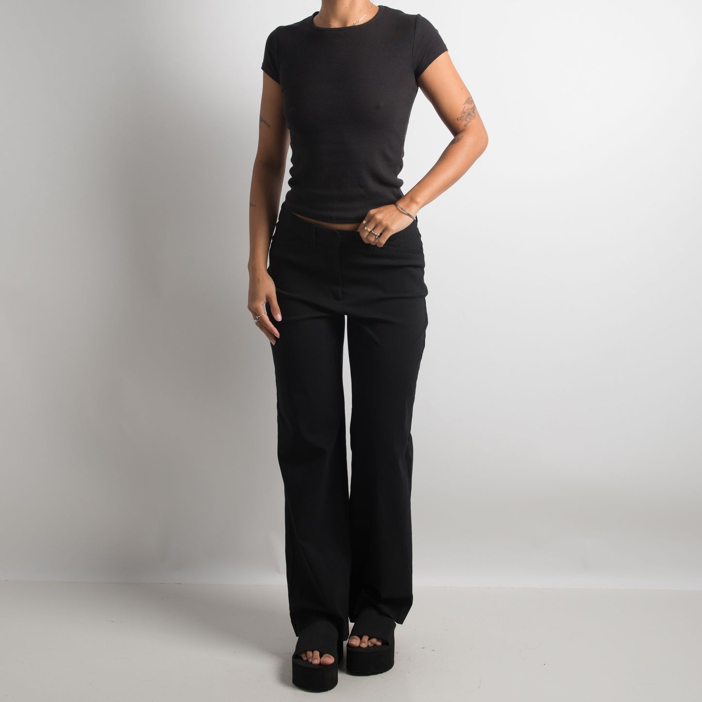 PANTALON NOIR CLASSIQUE