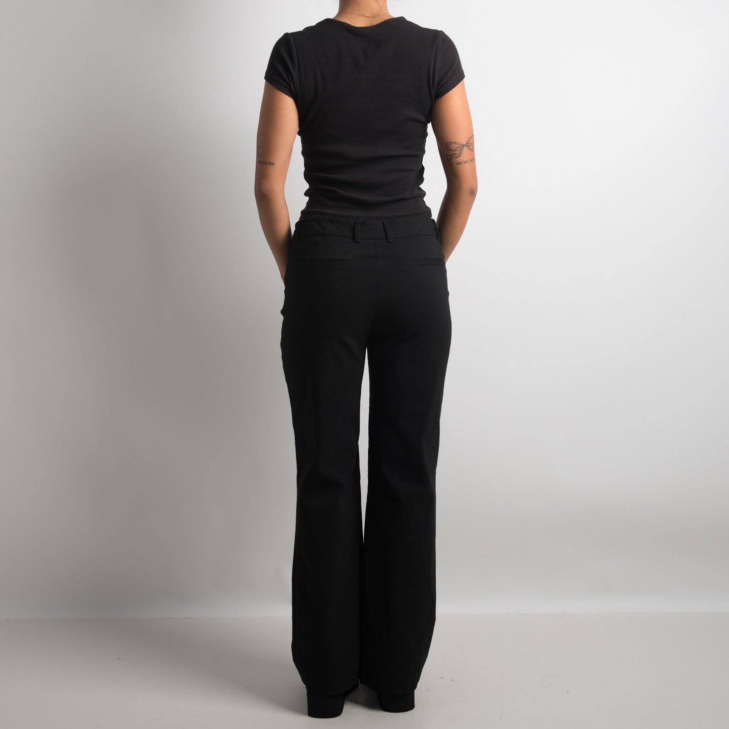 PANTALON NOIR CLASSIQUE