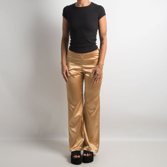 PANTALON EN SATIN DORÉ