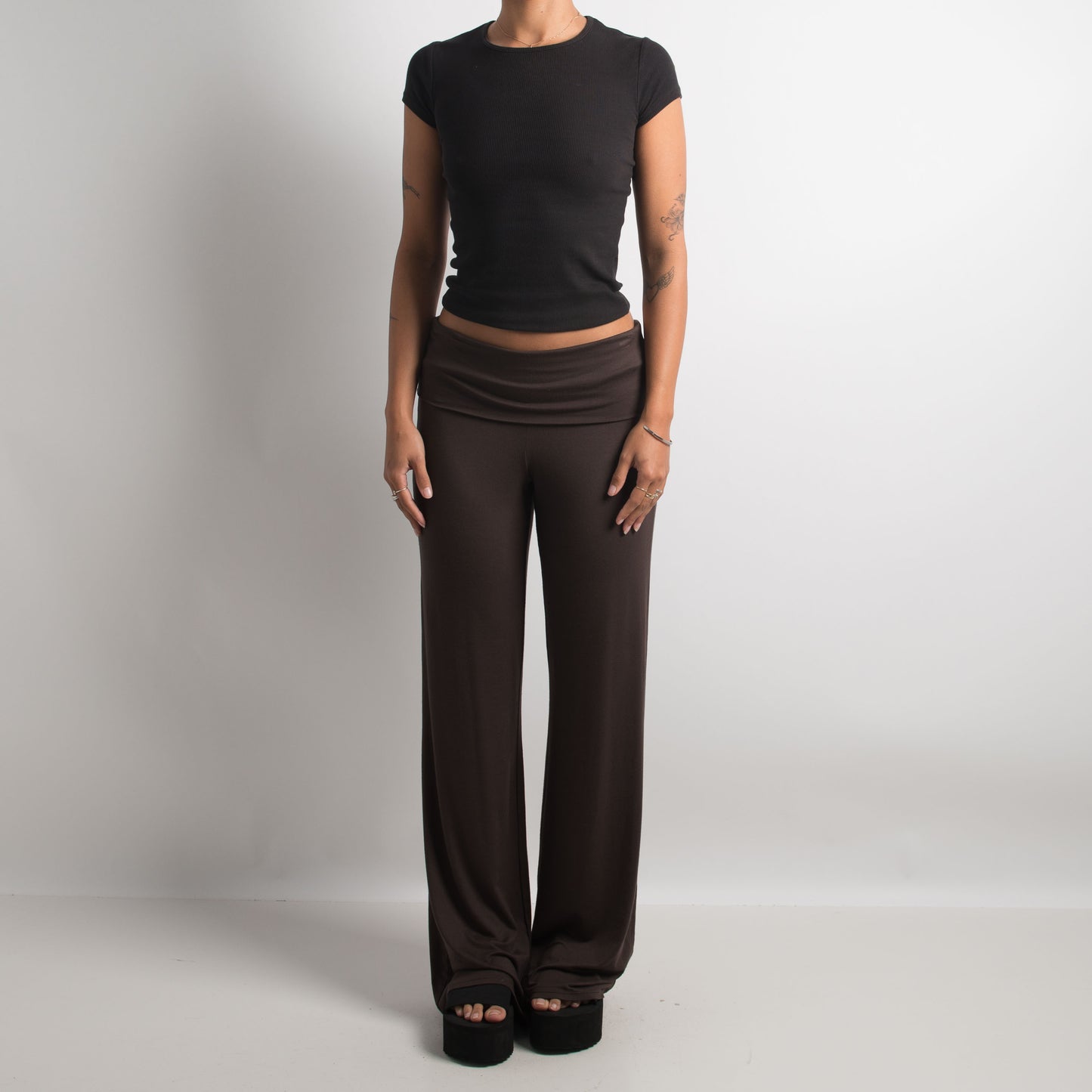 PANTALON SLINKY À PLIAGE MARRON