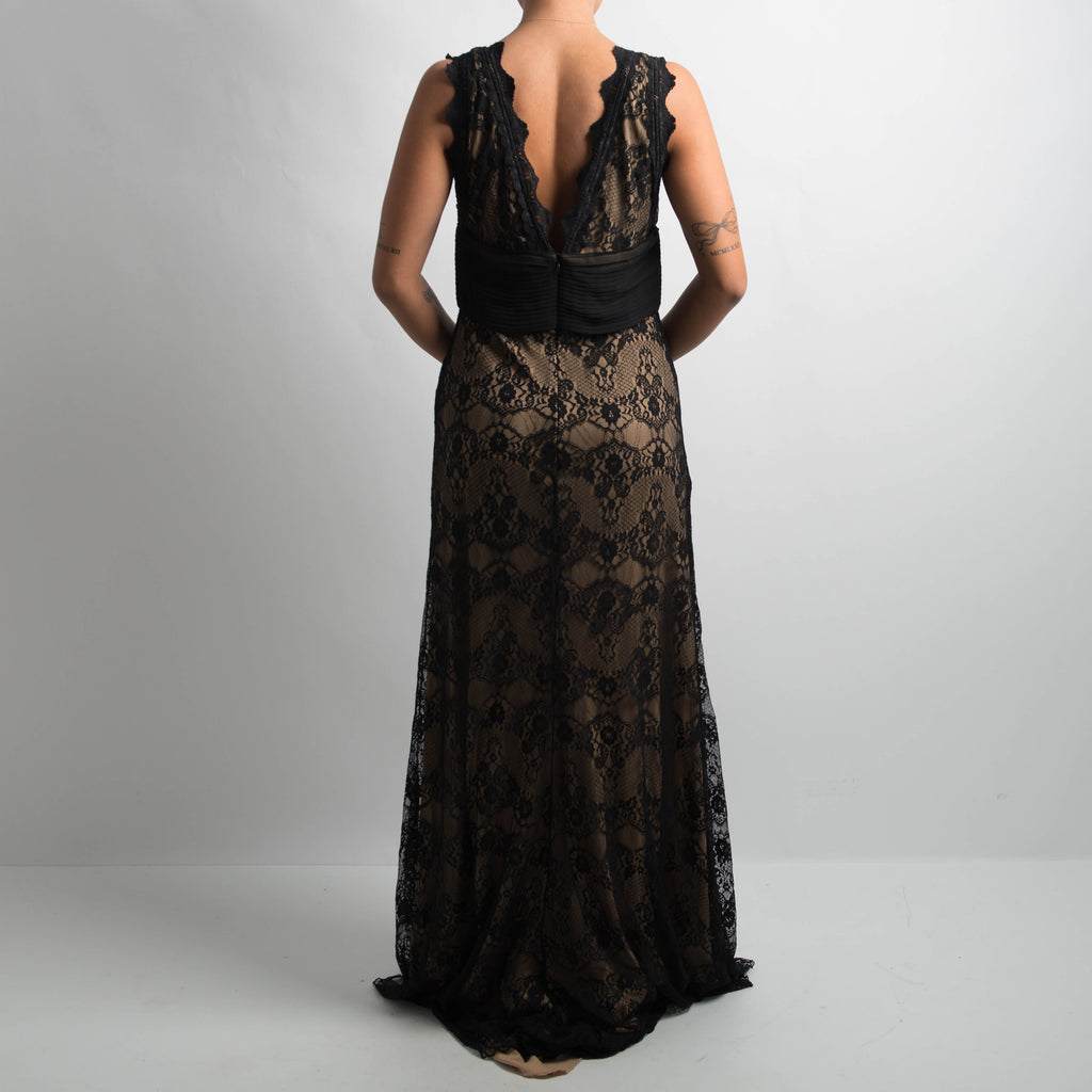 BLACK LACE GOWN