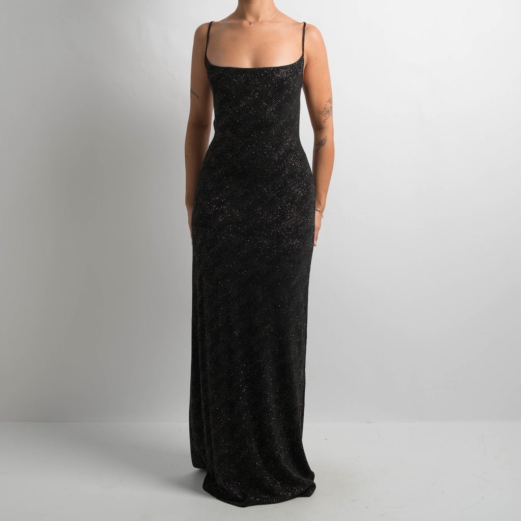 METALLIC BACKLESS GOWN