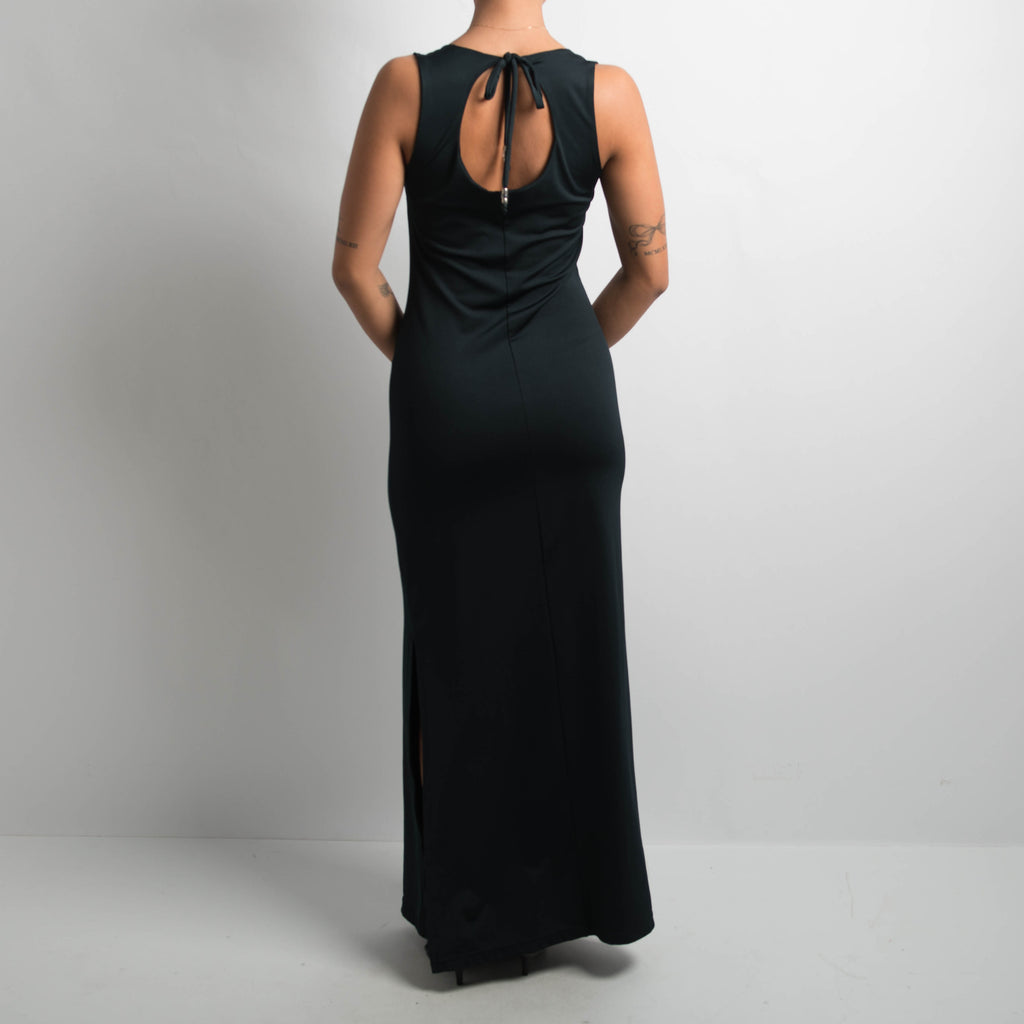BLACK SQUARE NECK GOWN