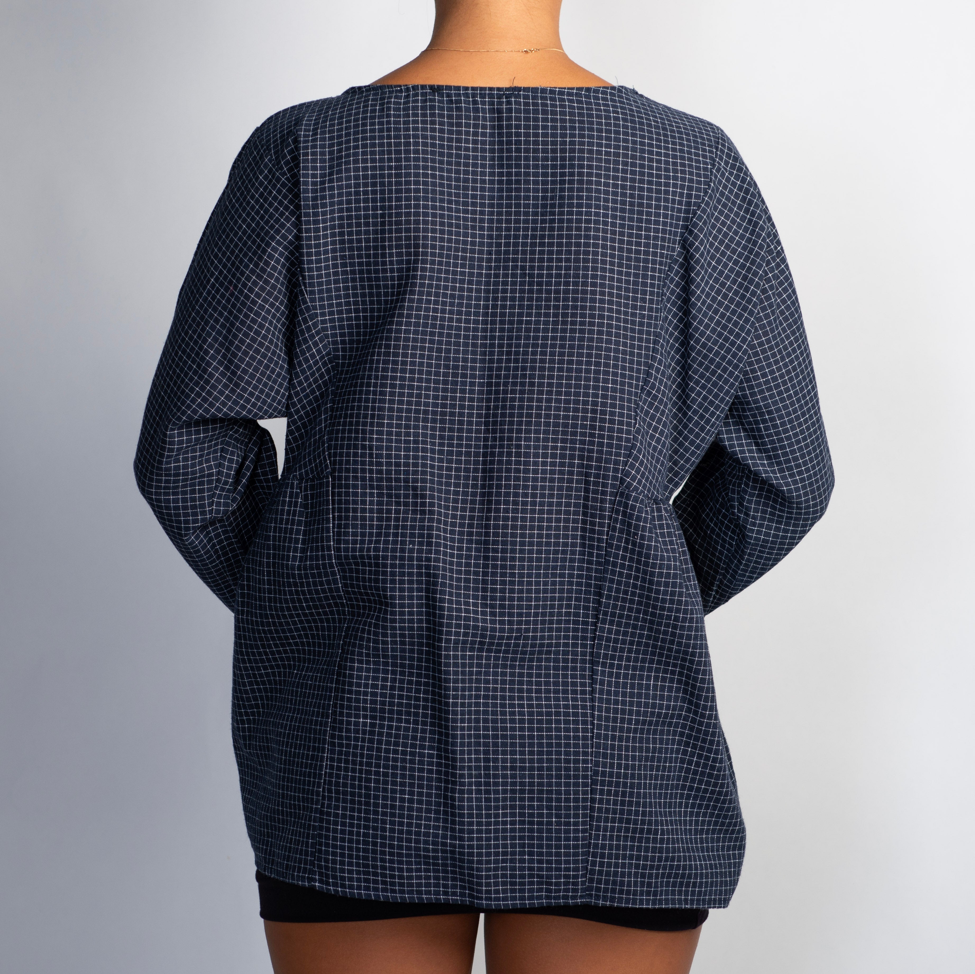 NAVY CHECK LONG SLEEVE TOP