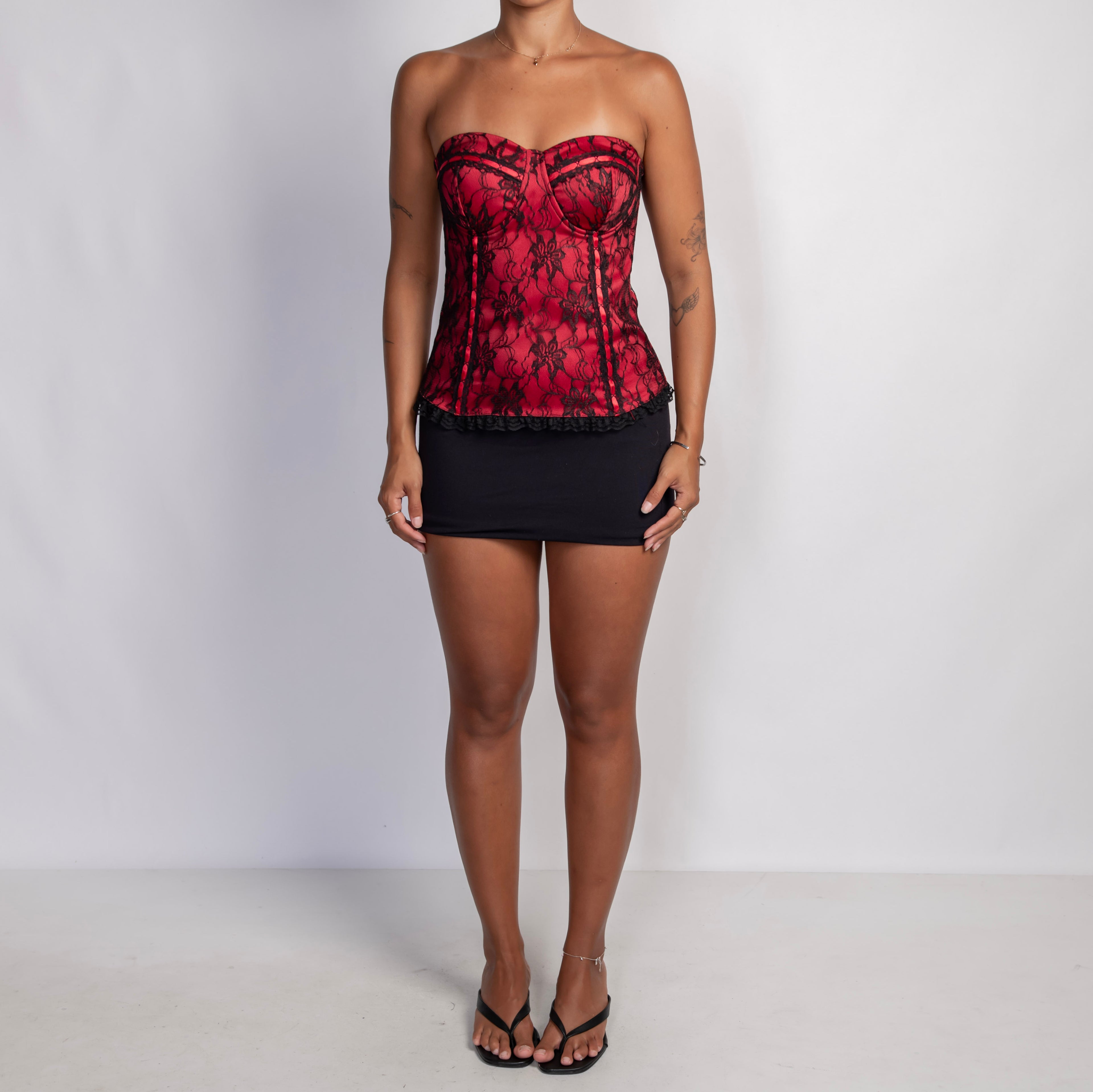 LACE STRAPLESS BUSTIER