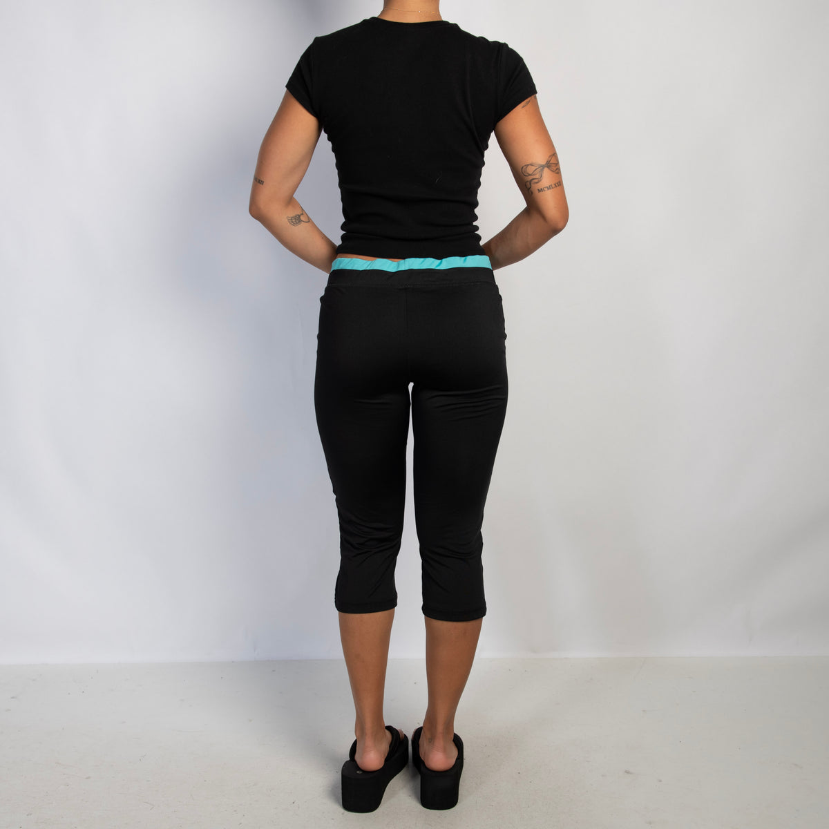 BLUE ACCENT CROP TIGHTS