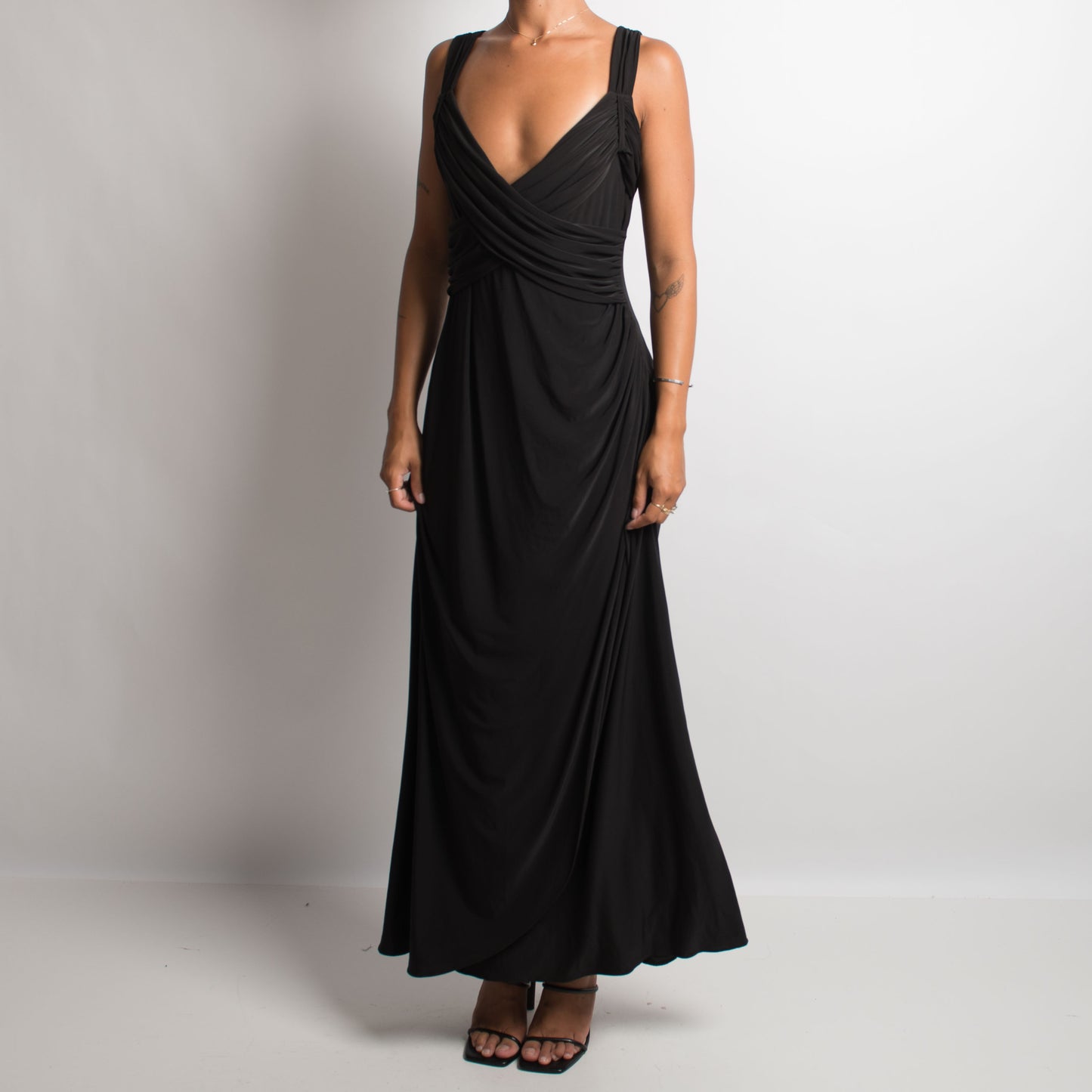 ROBE DE SOIRÉE NOIRE SLINKY