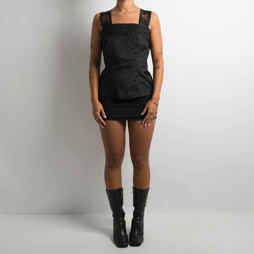 BLACK LACE TRIM TOP