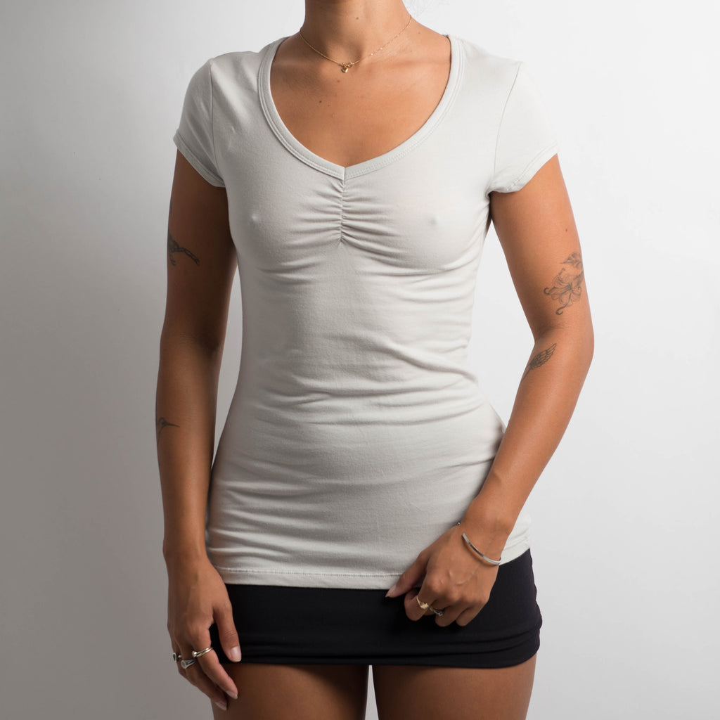 GREY RUCHED TEE