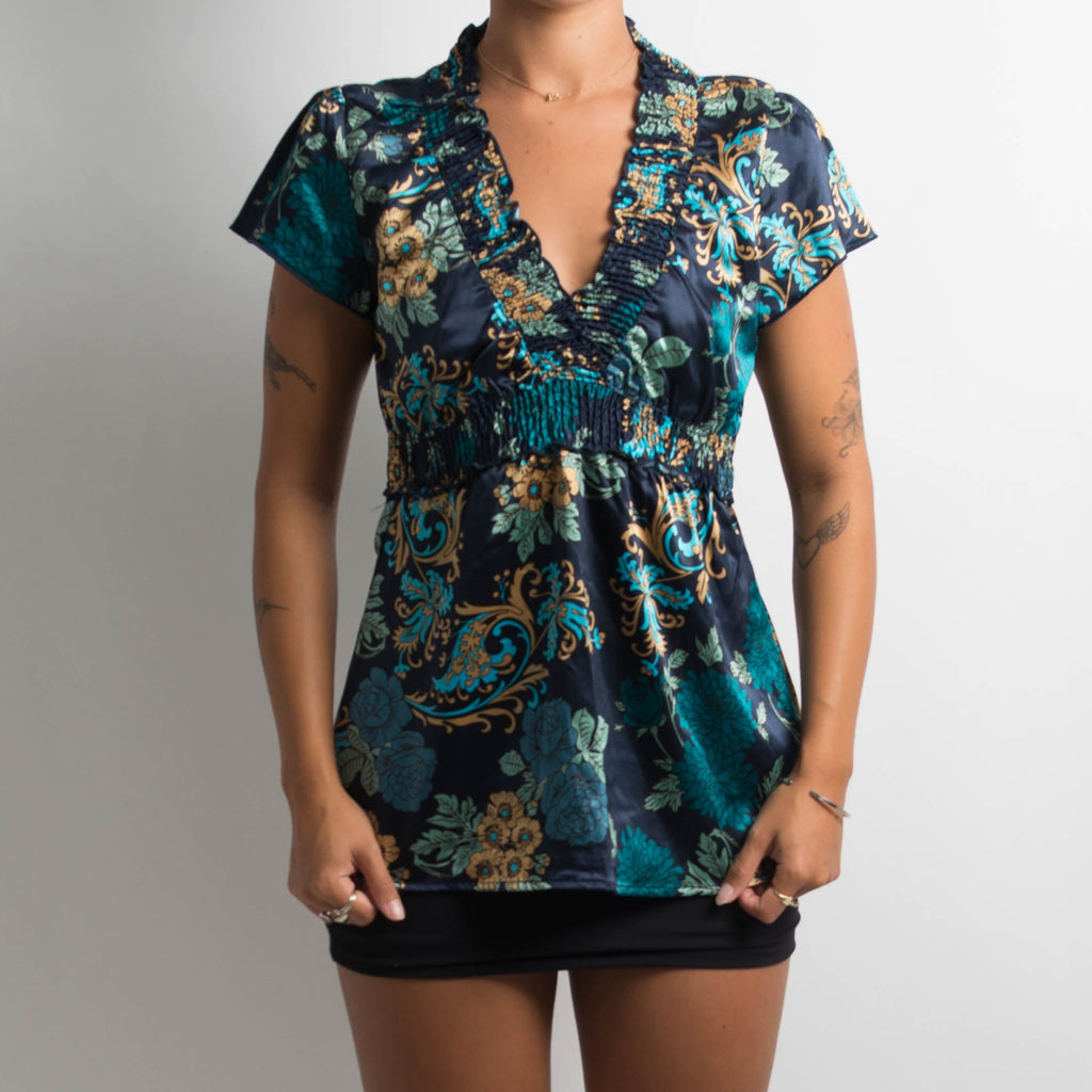 PATTERNED SATIN TOP