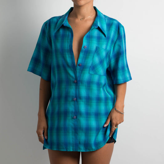 BLUE PLAID BUTTON UP BLOUSE