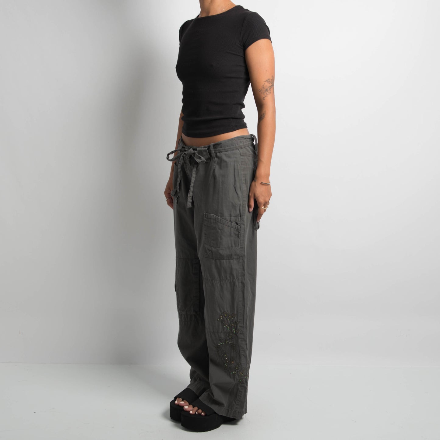 GREY EMBROIDERED CARGO PANTS