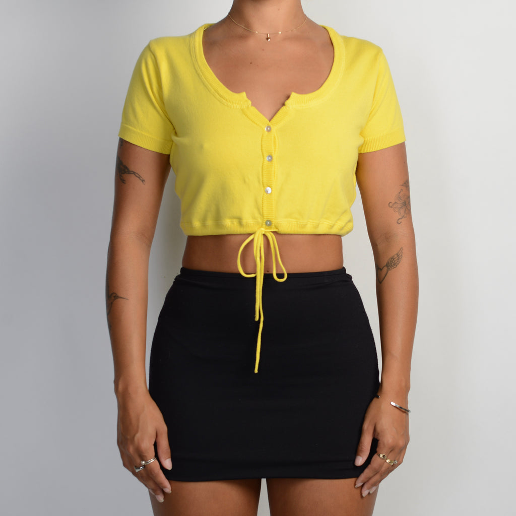 YELLOW CROP KNIT TOP