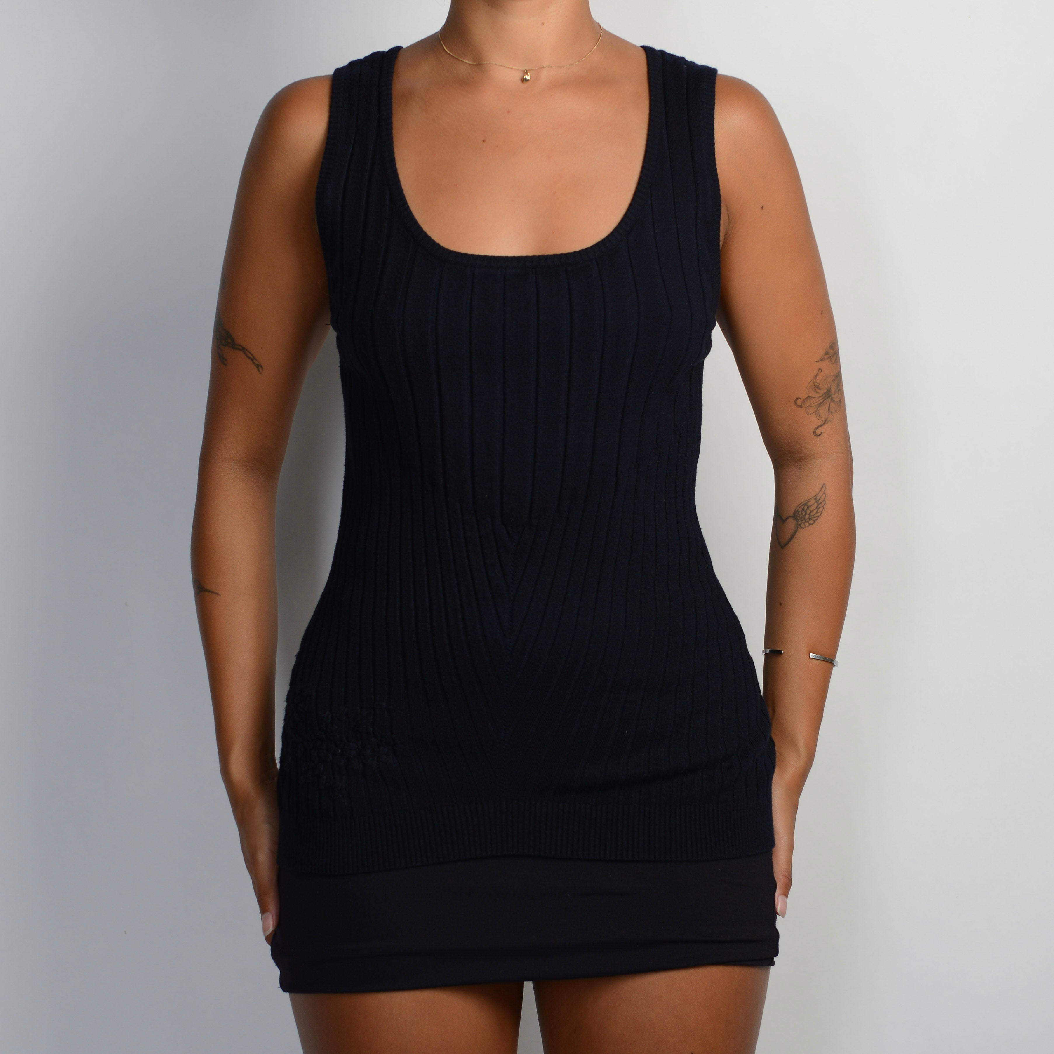 NAVY RIBBED TANK TOP