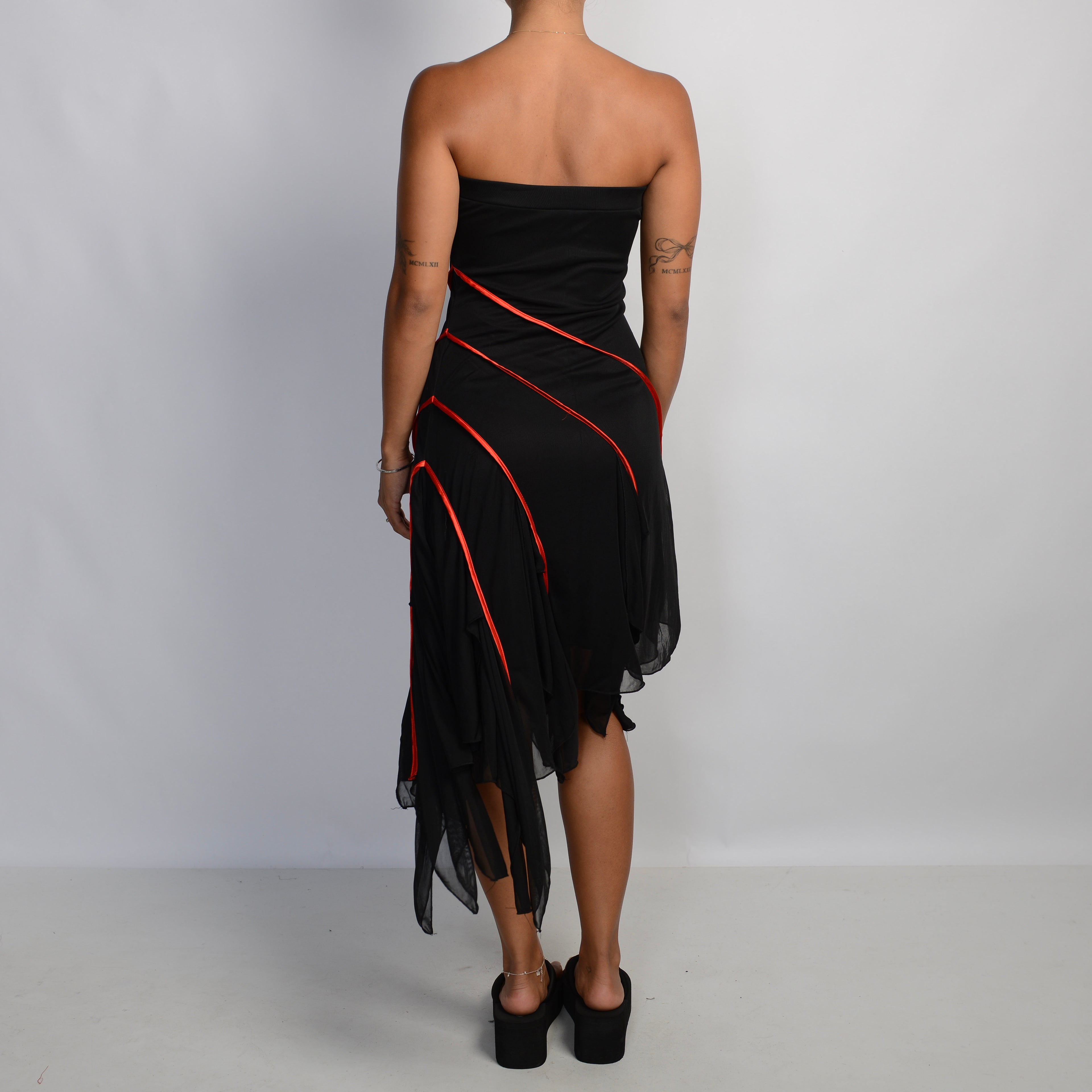 RED CONTRAST STRAPLESS DRESS