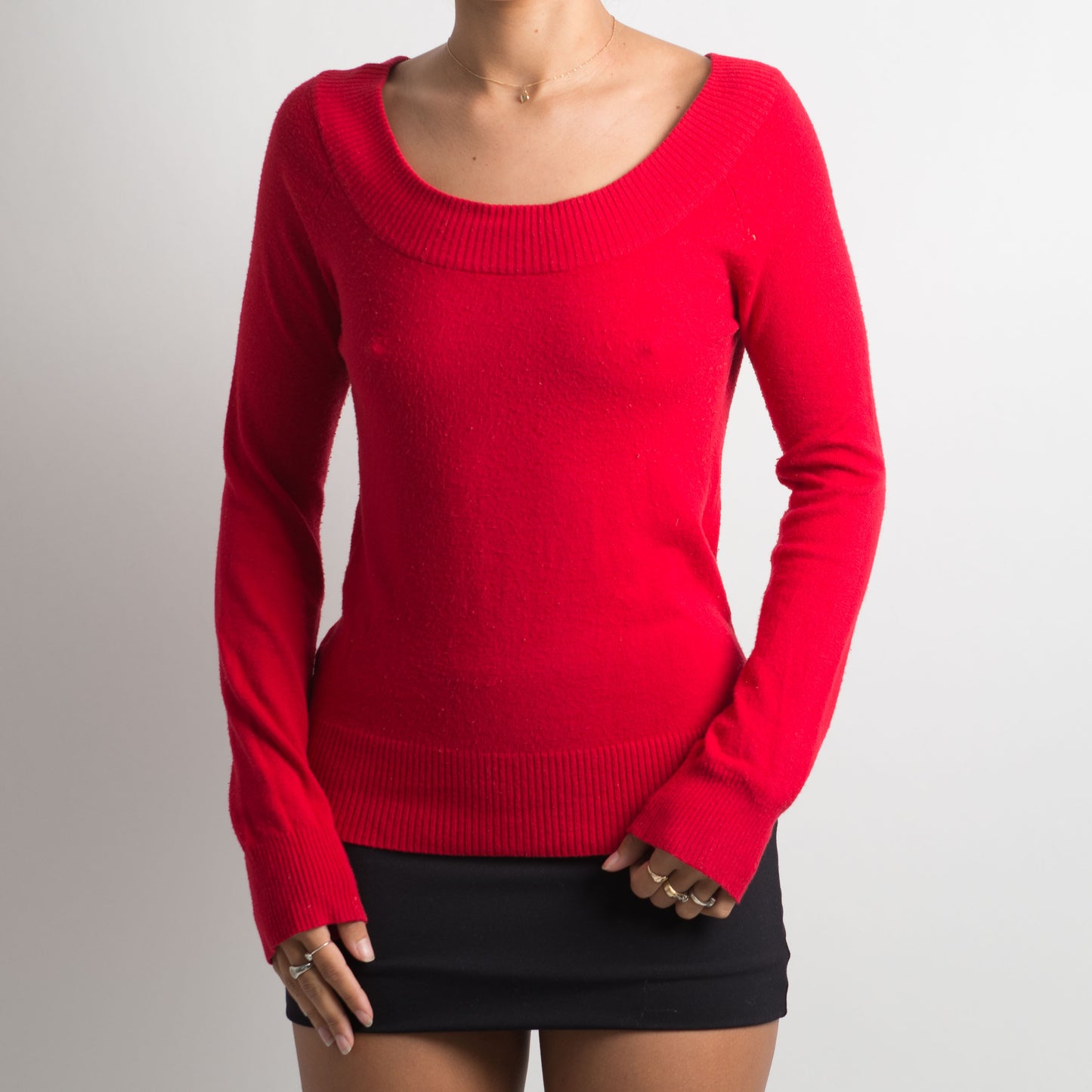 RED KNIT LONG SLEEVE