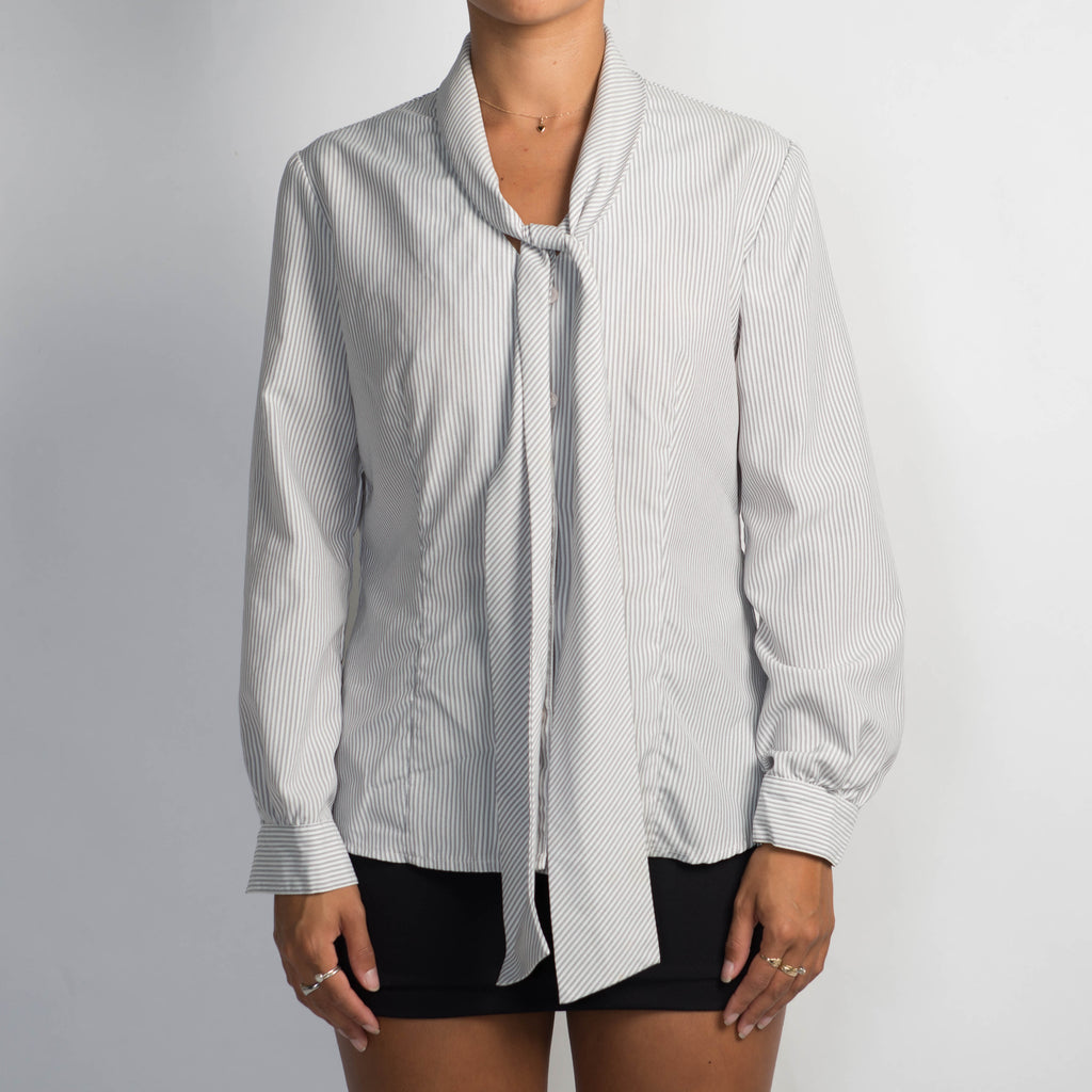 STRIPE TIE NECK BLOUSE