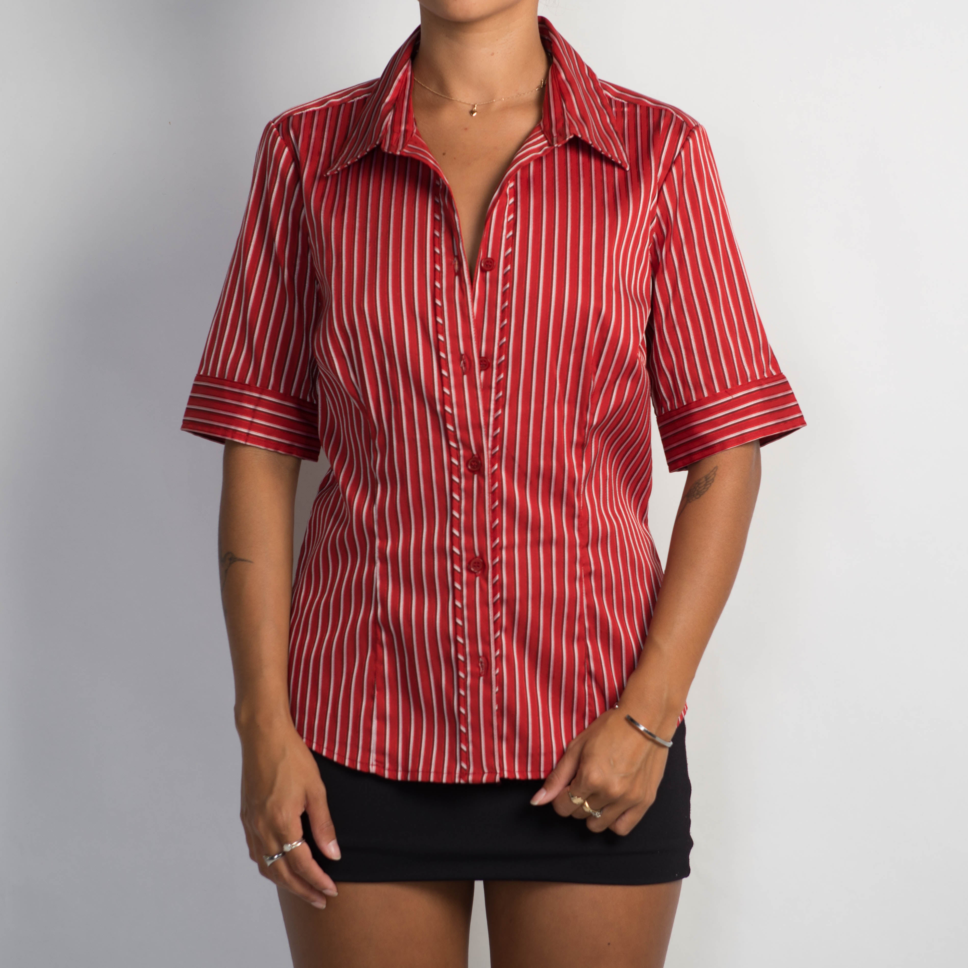 RED 1/2 SLEEVE BLOUSE