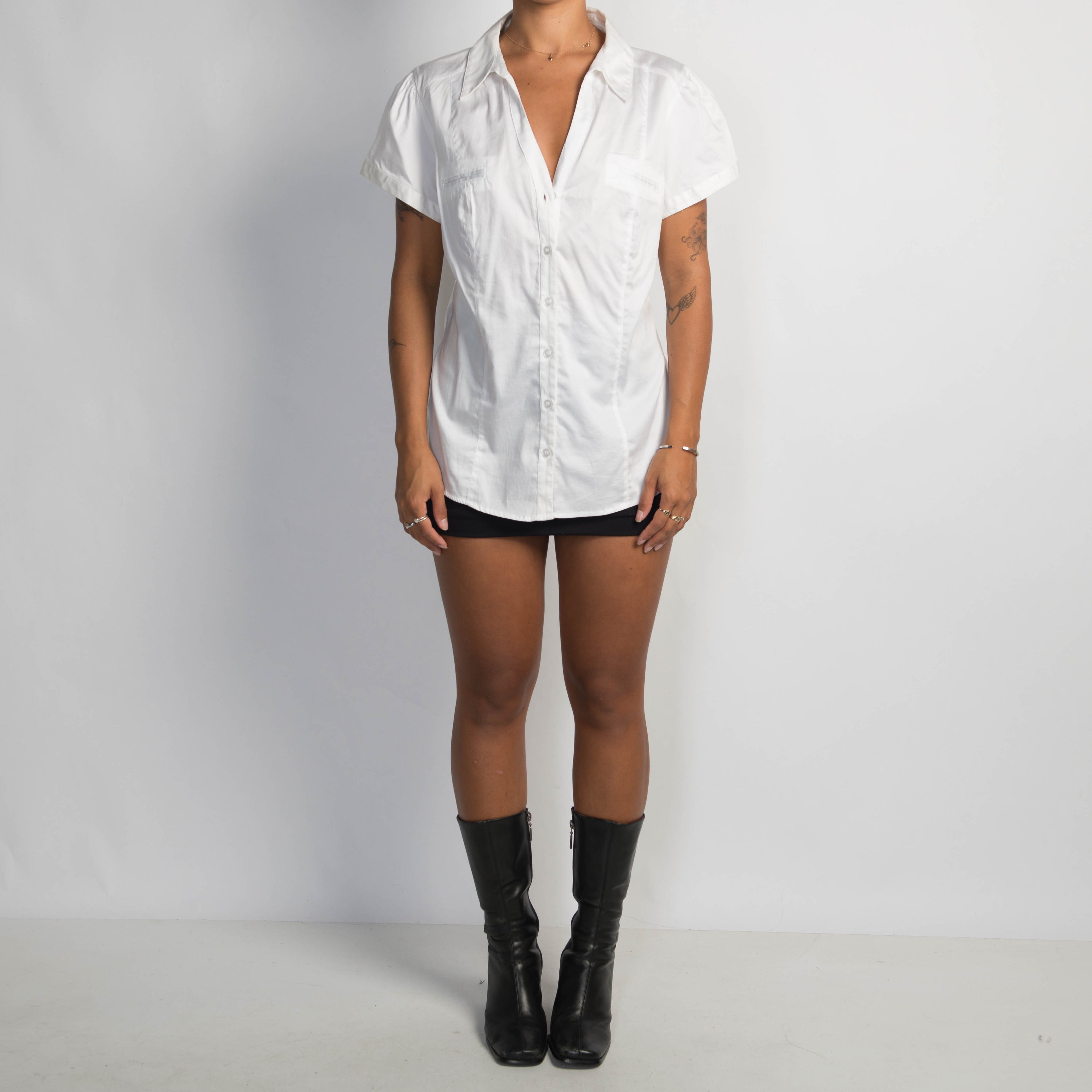 WHITE SHORT SLEEVE BLOUSE