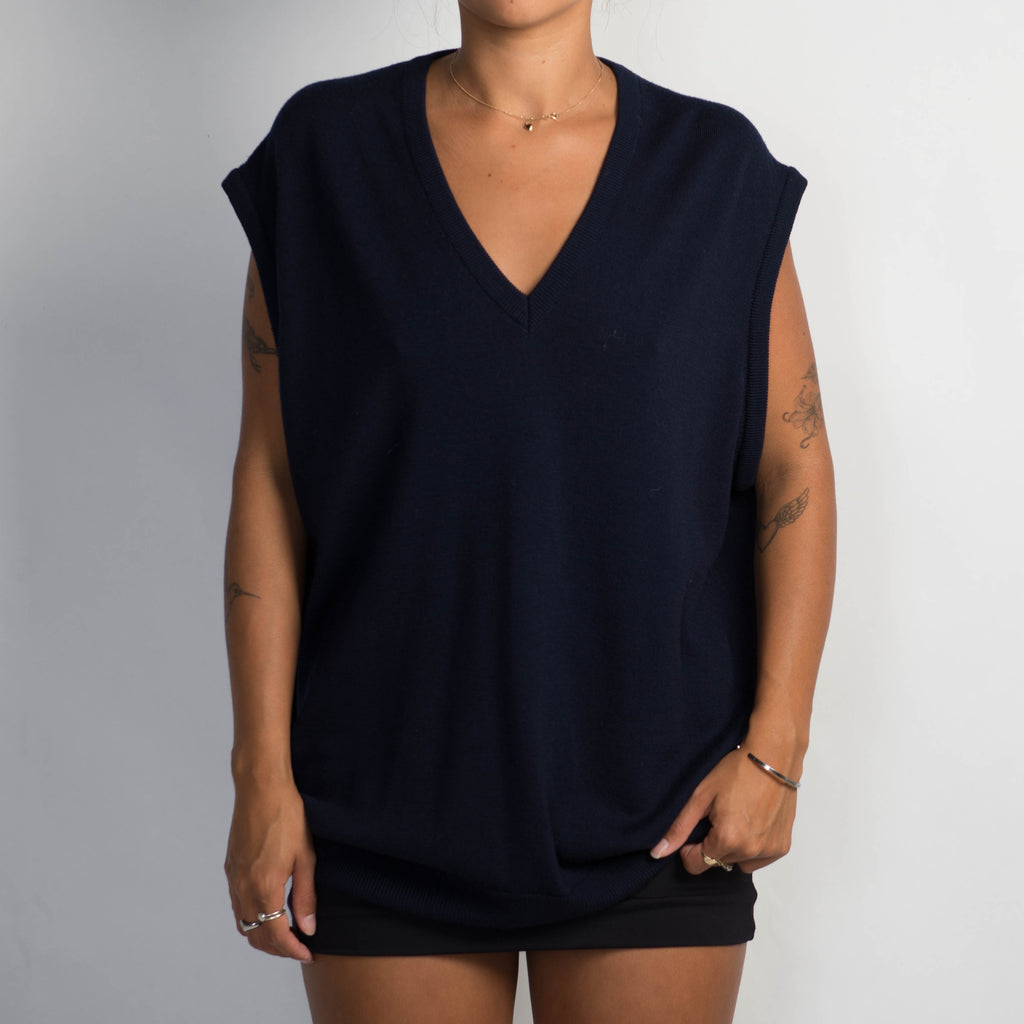 NAVY WOOL KNIT VEST