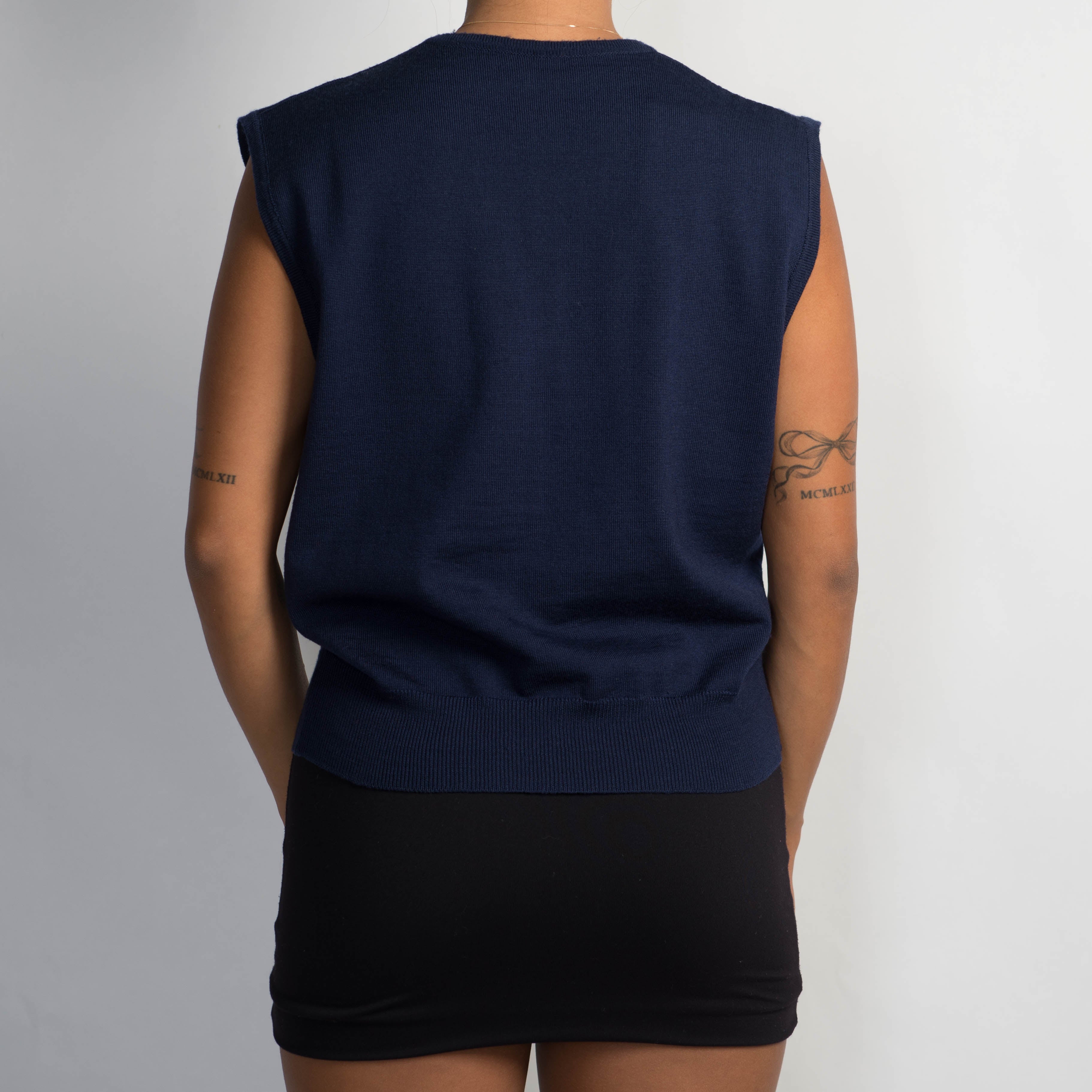 NAVY KNIT VEST