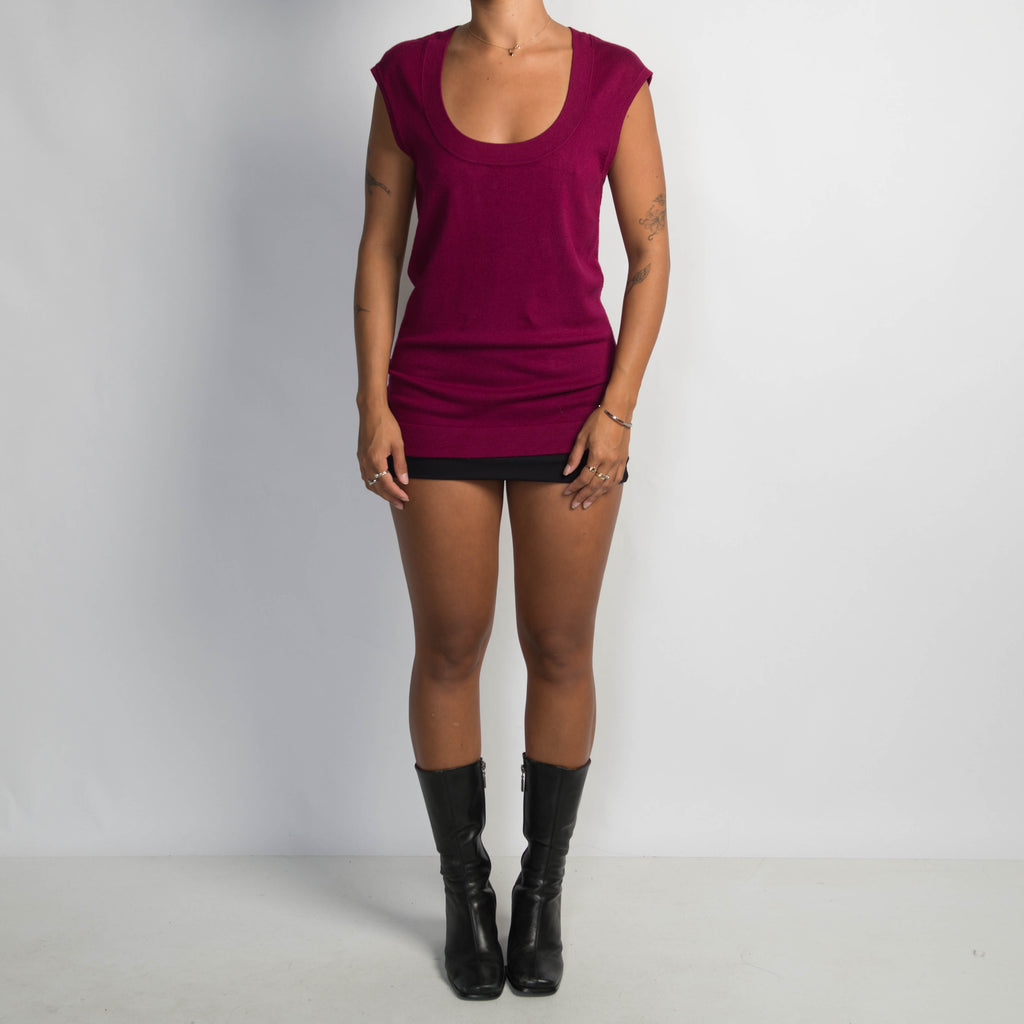 MAGENTA KNIT TOP