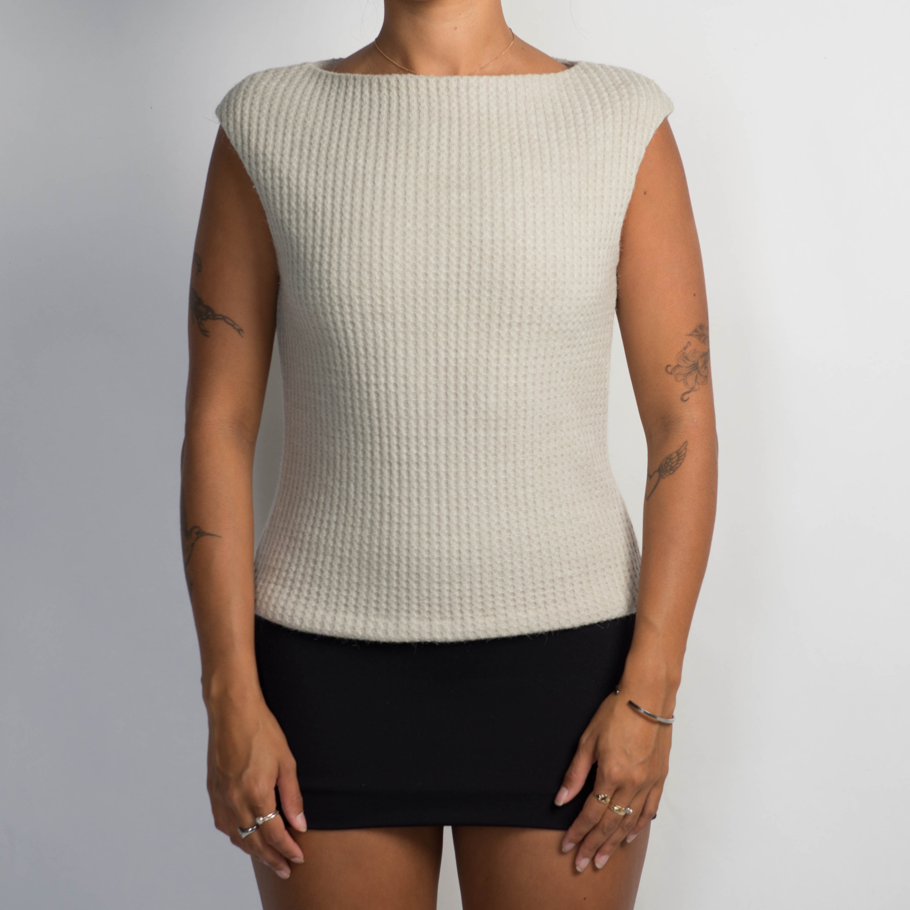 TEXTURED KNIT TOP