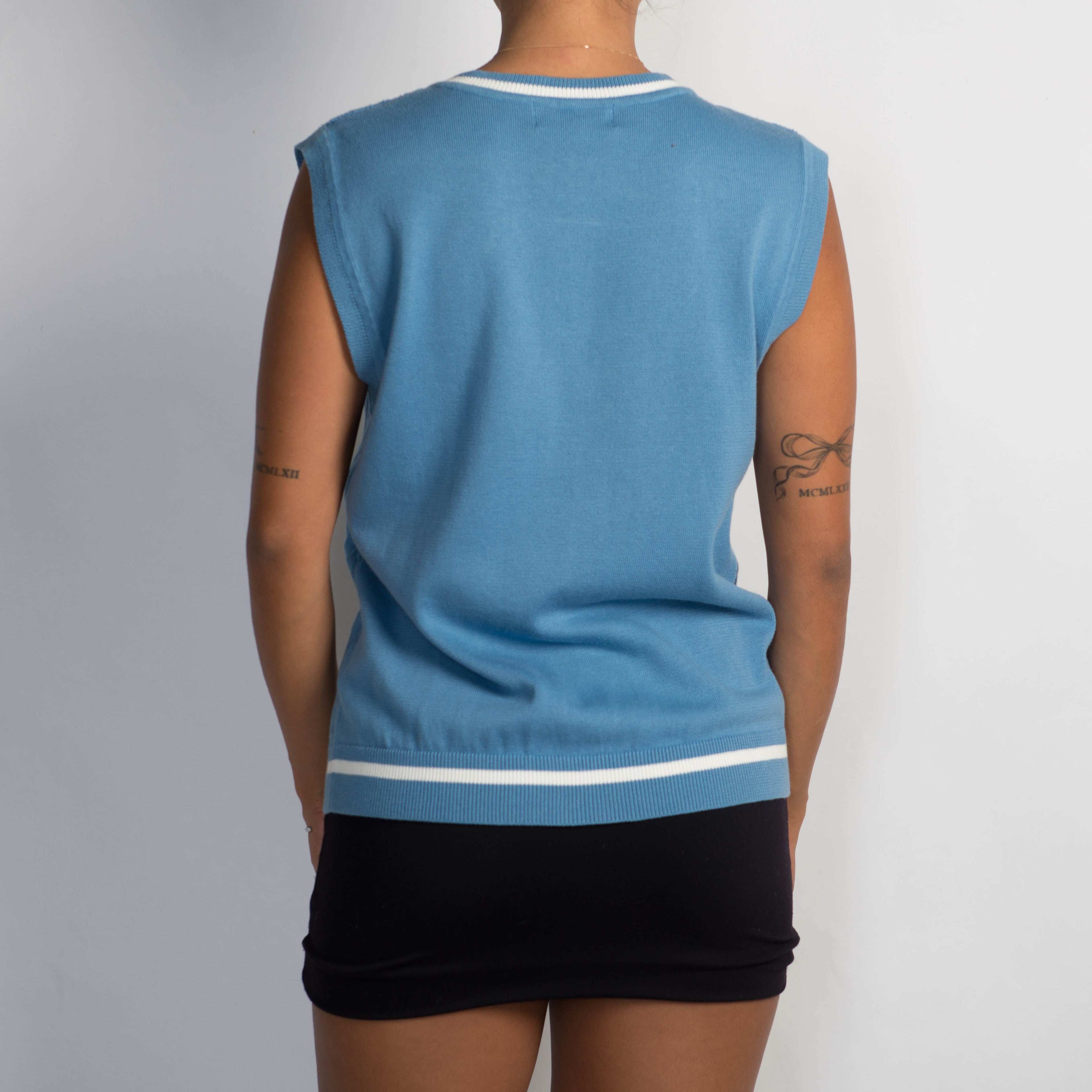 BLUE CABLE KNIT ZIP VEST