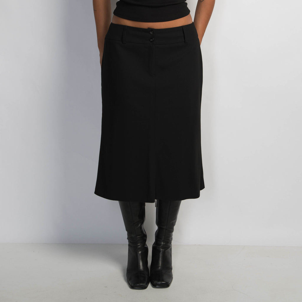BLACK MIDI SKIRT