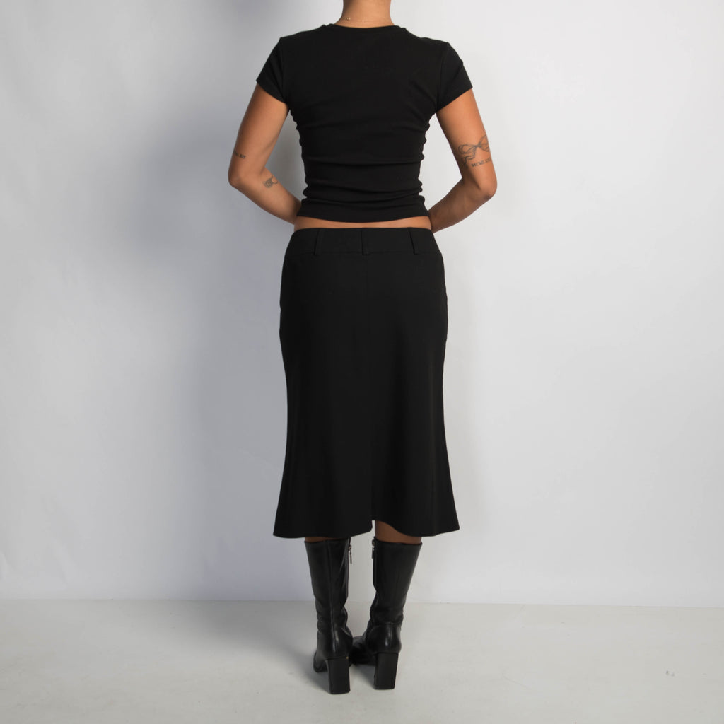 BLACK MIDI SKIRT
