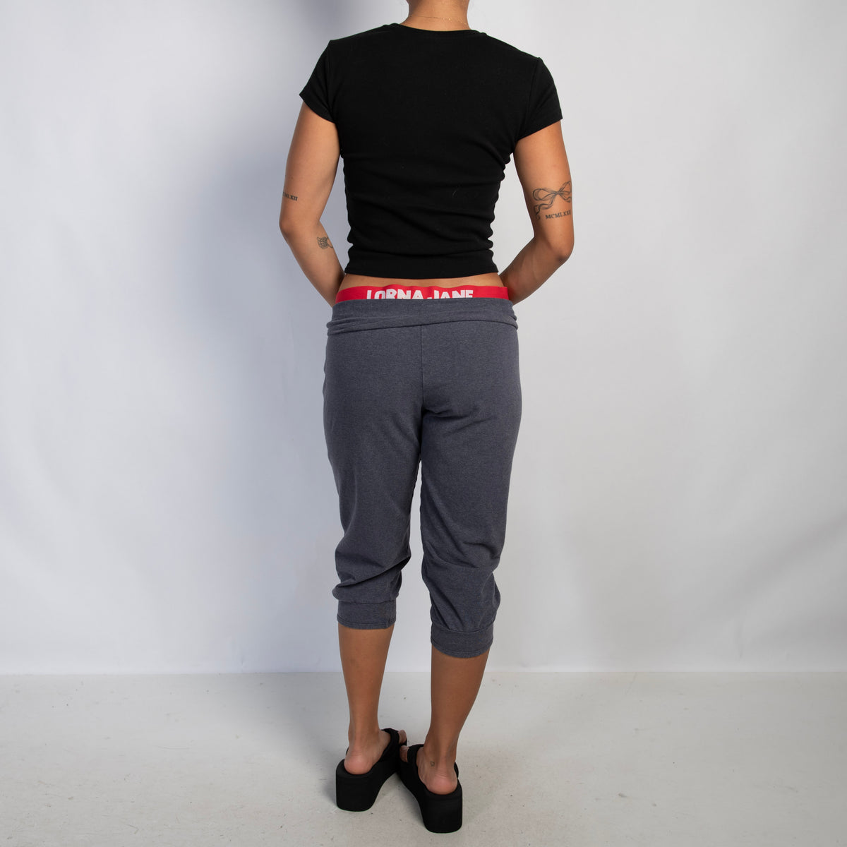 NAVY COTTON CROP PANTS