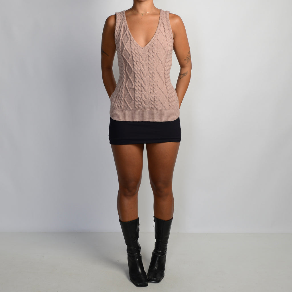 DUSTY PINK KNIT VEST