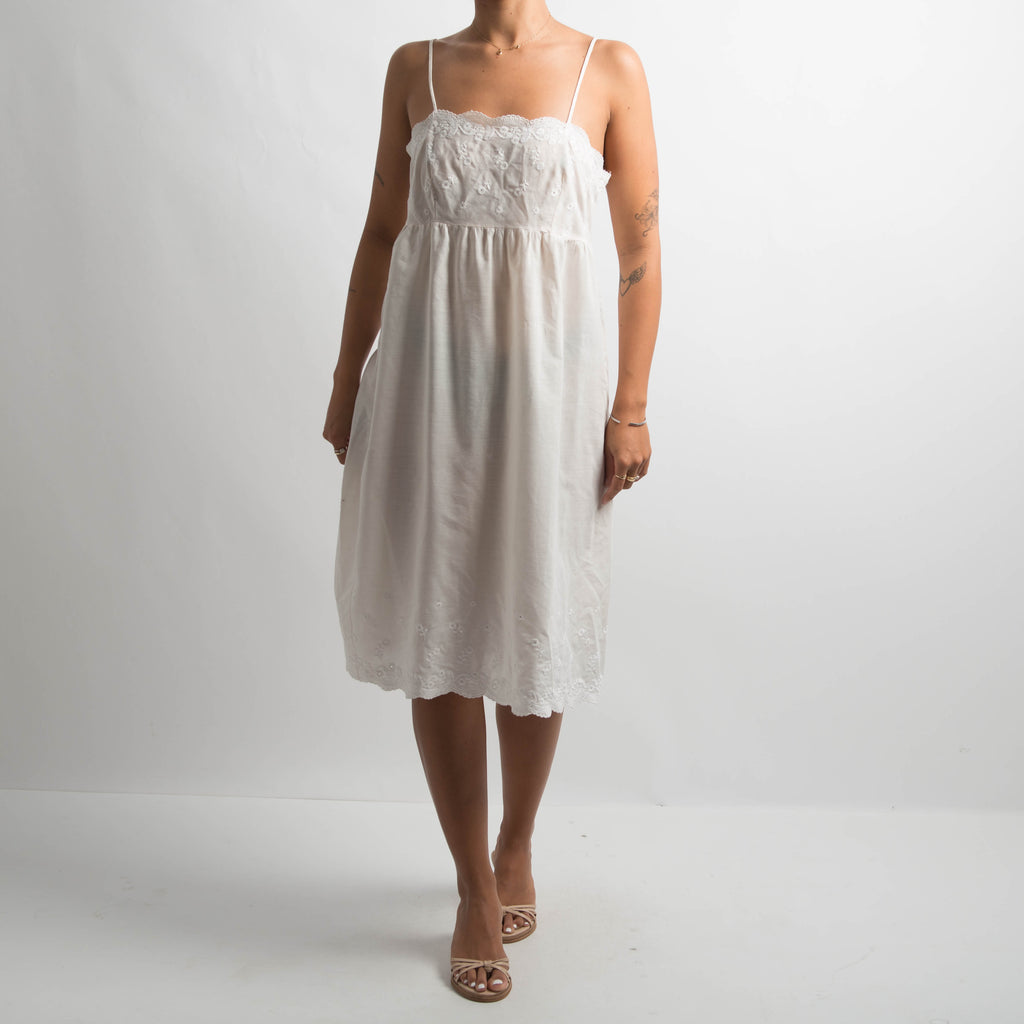 IVORY EMBROIDERED MIDI DRESS